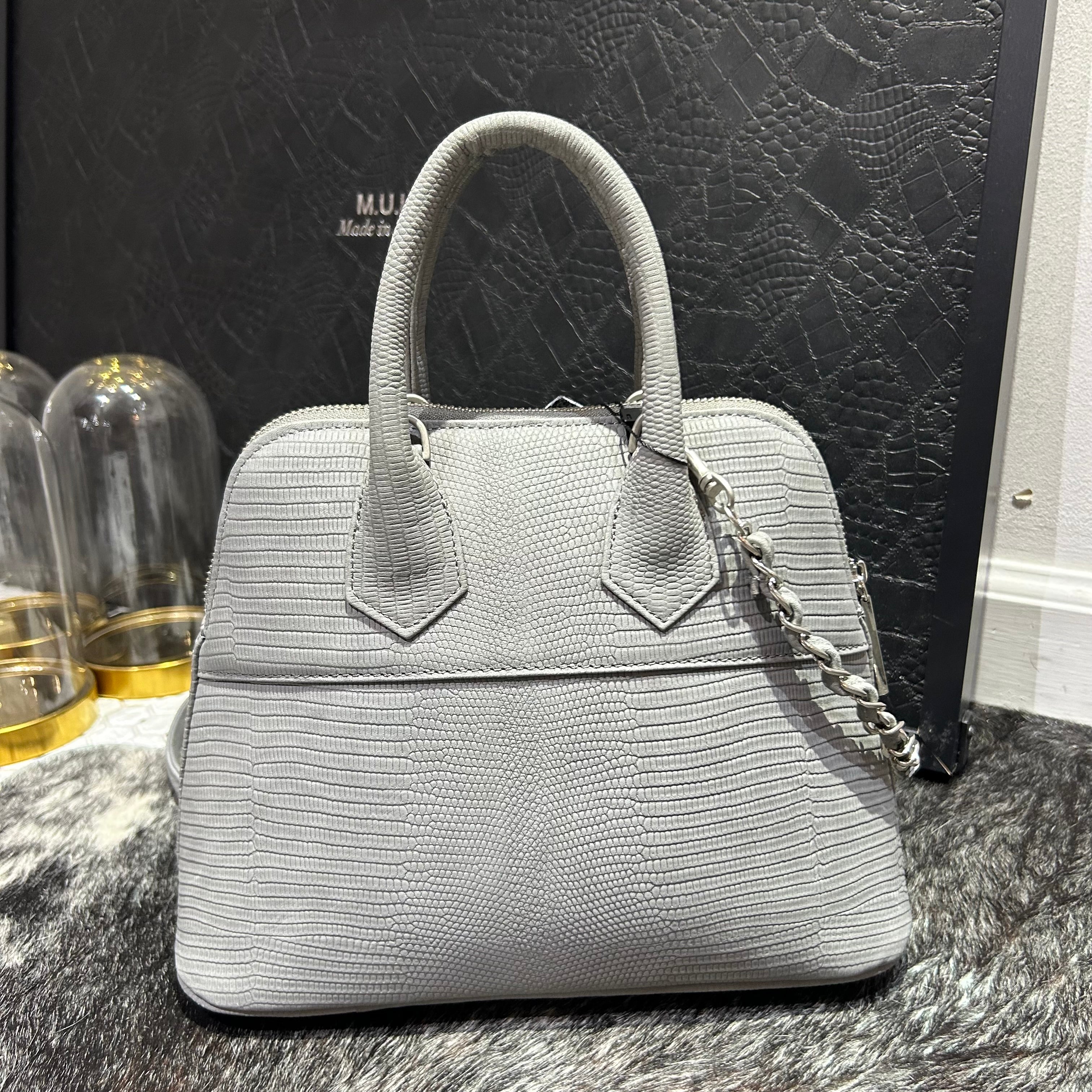 ⚠️予約【M.U.L.】ラウンドトート リザード型押し -アイスグレー- ※R7. 6月末納品予定