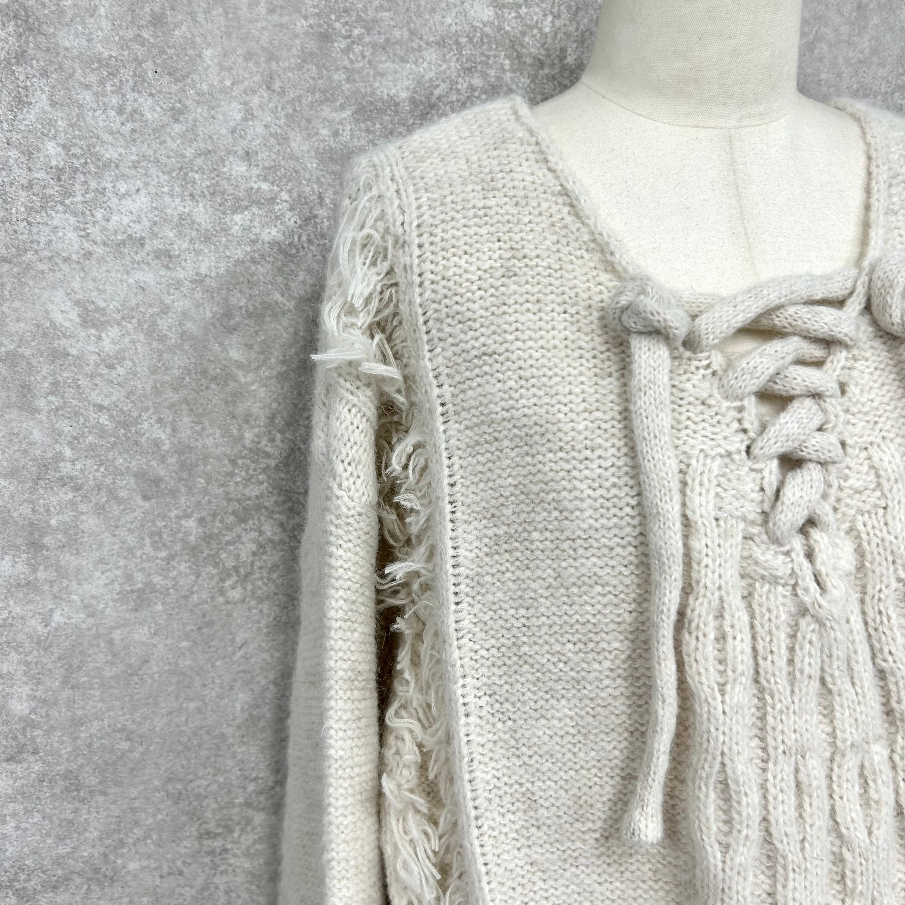 【予約】編み上げフリンジニット ベージュ ※11月下旬~12月上旬頃より順次配送予定