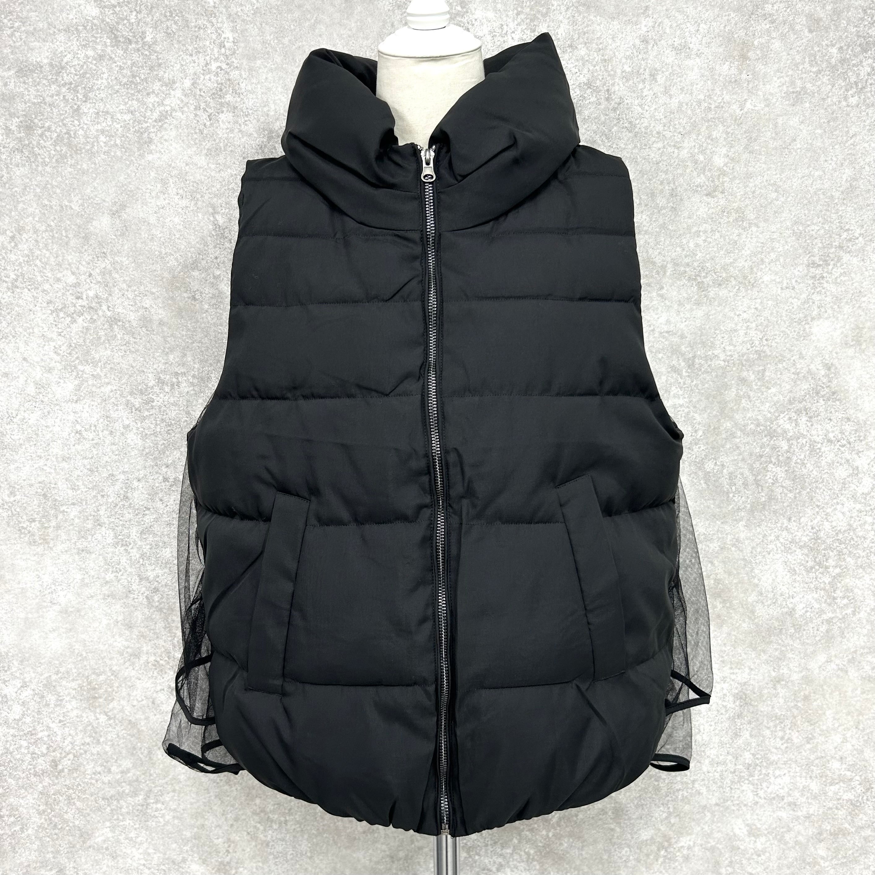 バックフリル中綿ダウンベスト -ブラック- ※10/29~11/4頃より順次発送予定