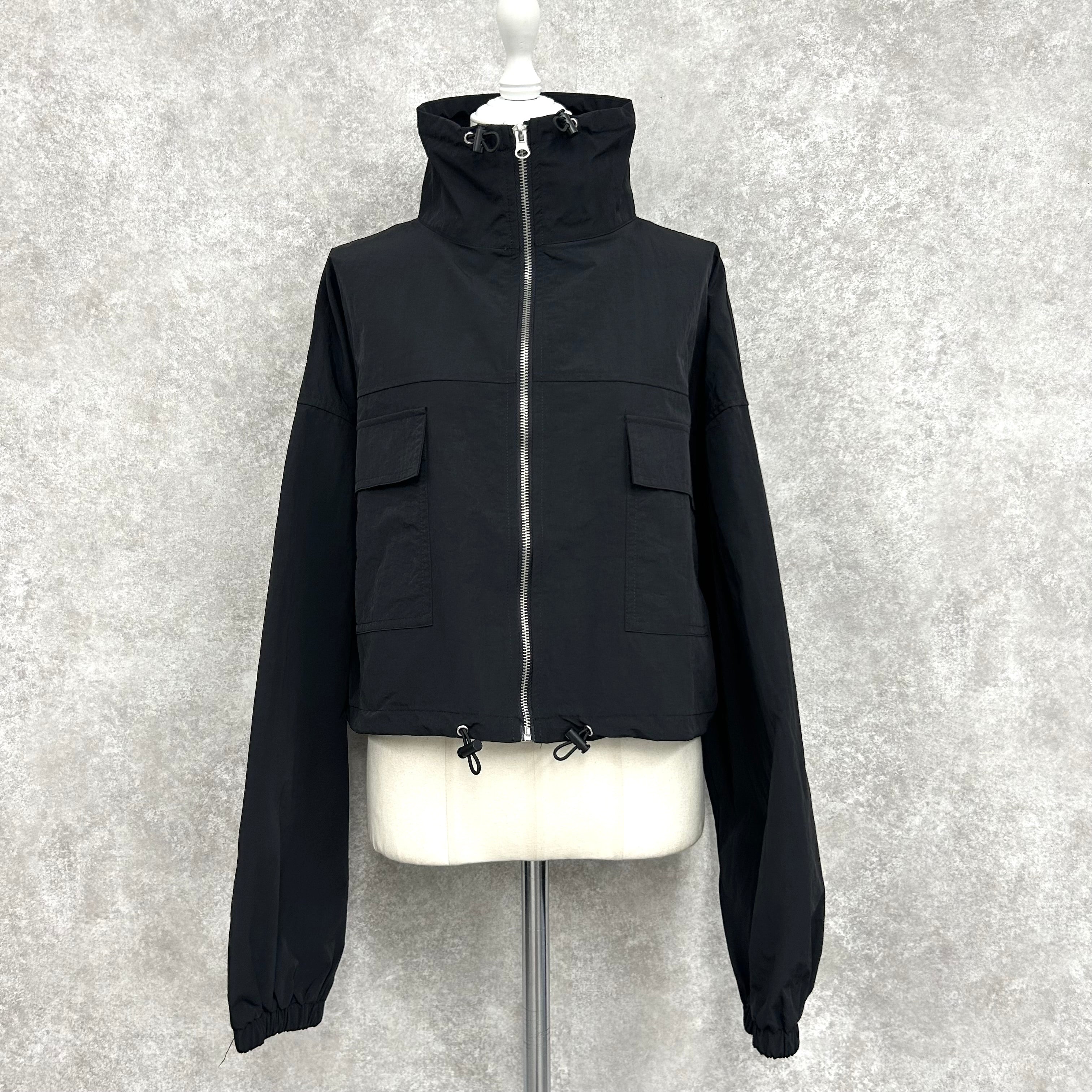 ナイロンショートブルゾン  -クロ- ※5/14~5/20頃より順次発送