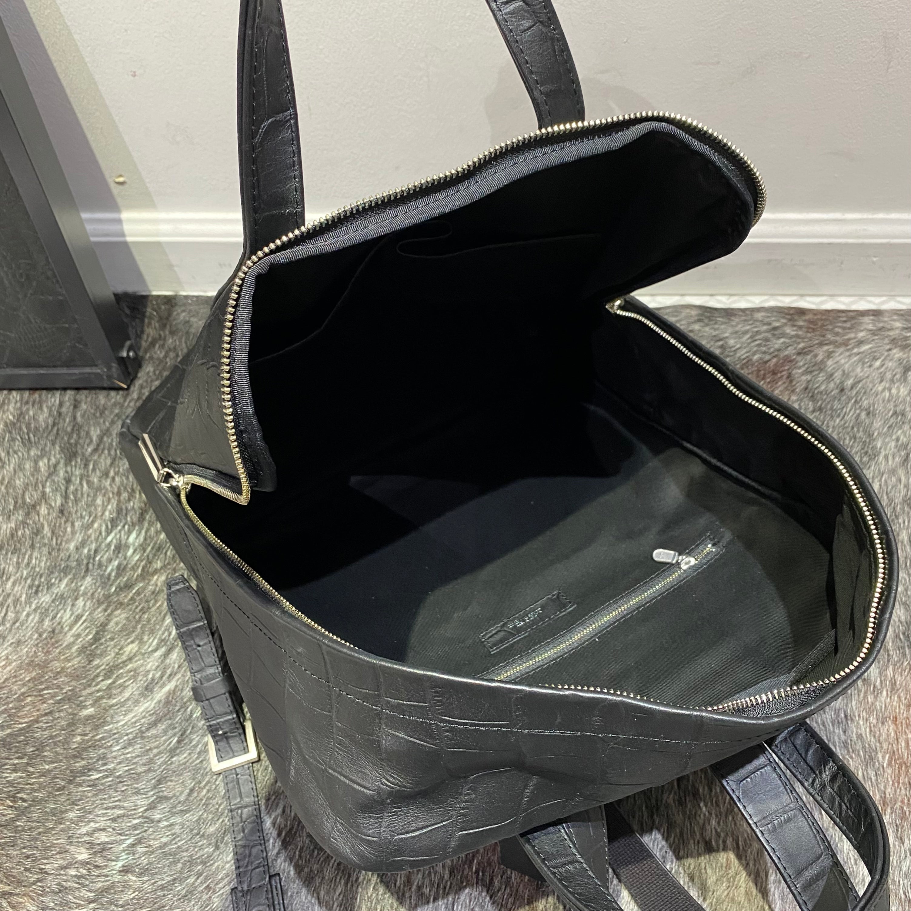 ⚠️予約【M.U.L.】ミニマルバックパック -ブラック- ※R7. 6月末納品予定