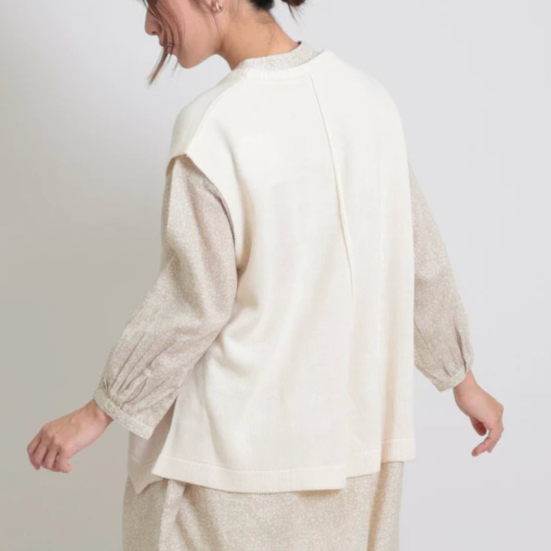 変形ヘムニットベスト アイボリー ※10/28~11/2頃より順次配送予定