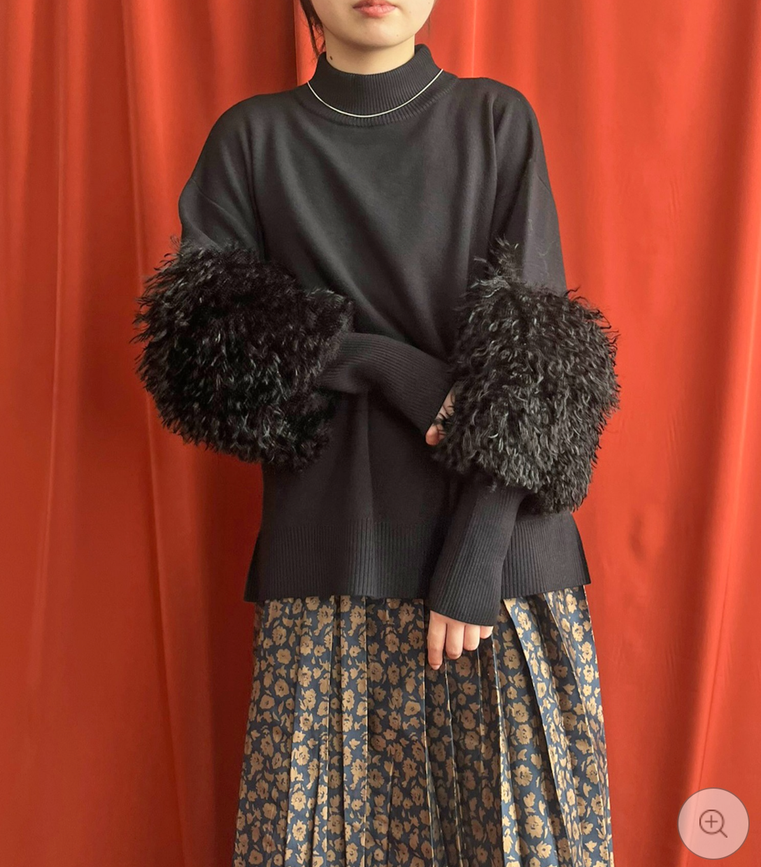 【LHELBIE】ファースリーブニットトップス  -ブラック- ※10/22-28頃より順次配送予定