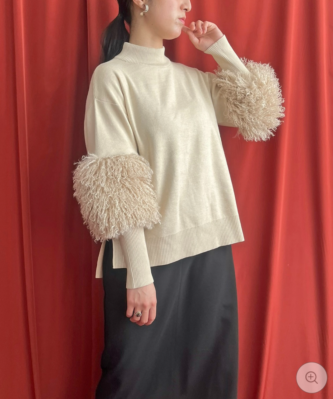 【LHELBIE】ファースリーブニットトップス  -アイボリー- ※10/22-28頃より順次配送予定