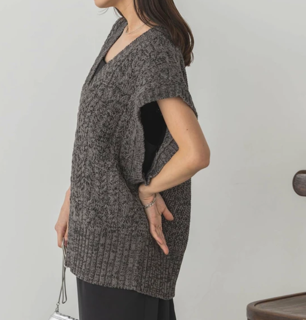 【WDQ6867-06】メランジ ケーブル編み ニットベスト    -杢グレー- ※12/17〜23頃より順次発送予定