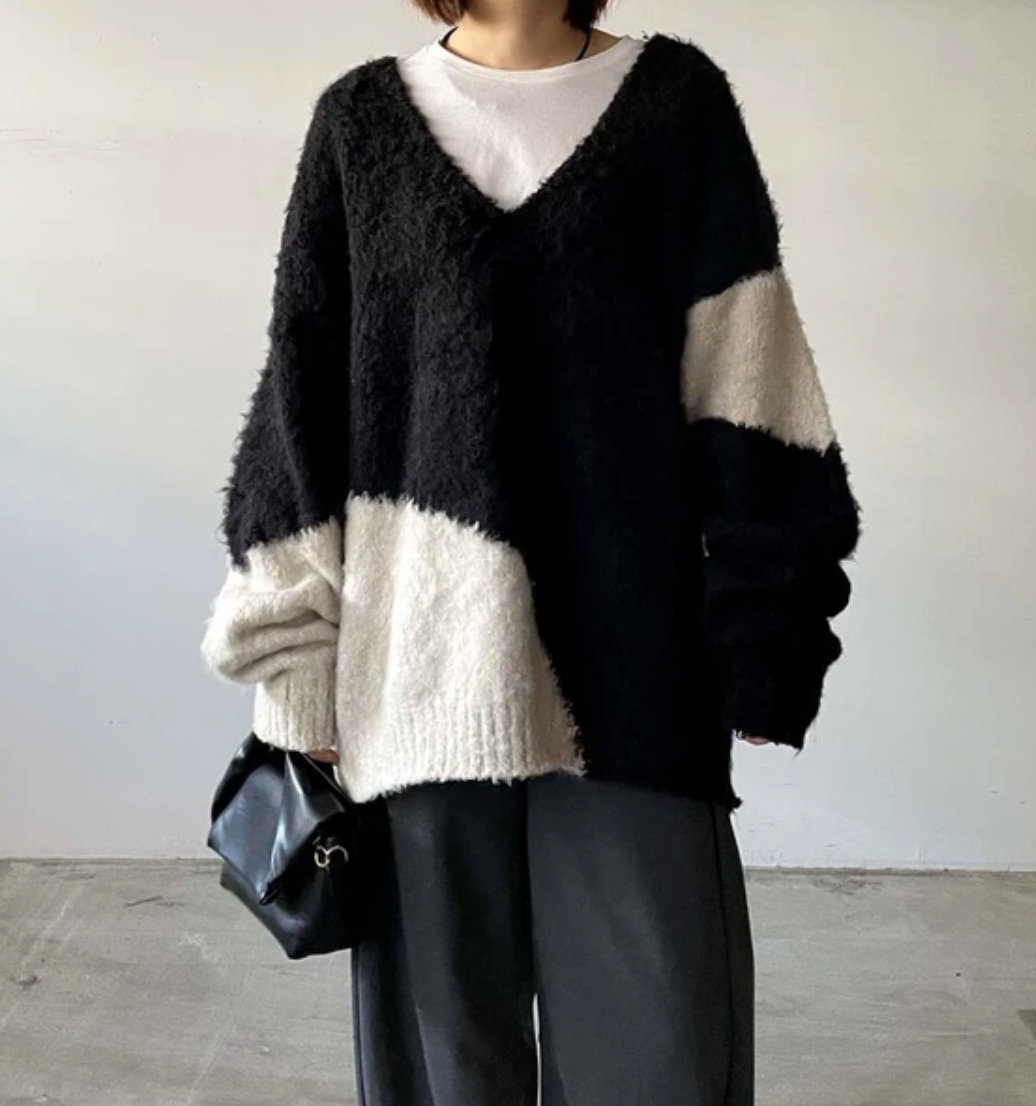 ブークレ起毛Vネックプルオーバー -ブラック- ※11/4~11/11頃より順次発送予定