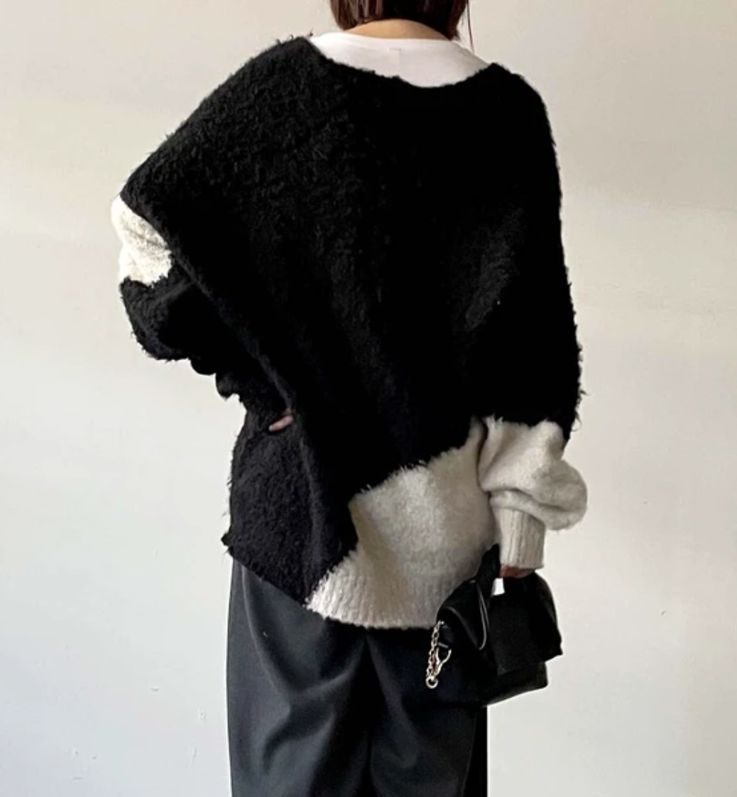 ブークレ起毛Vネックプルオーバー -ブラック- ※11/4~11/11頃より順次発送予定