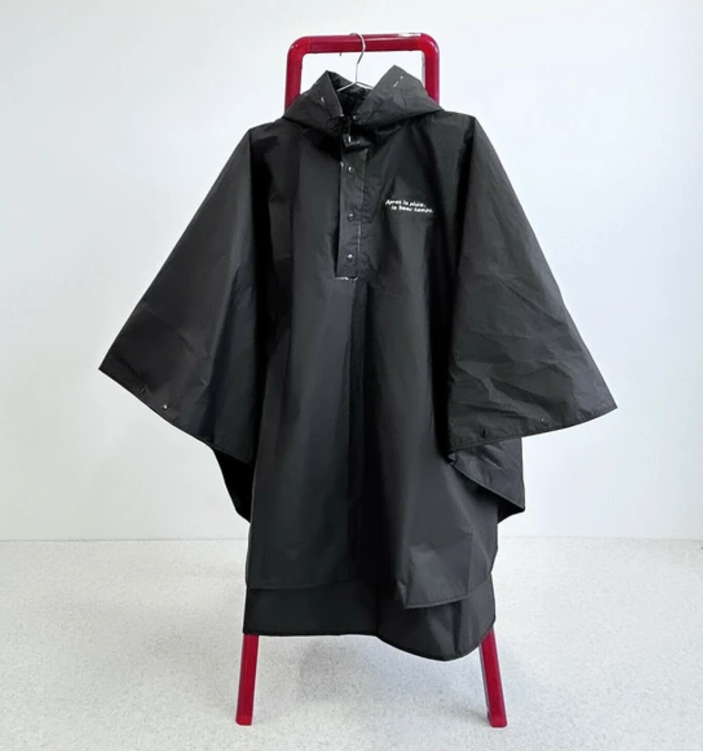 収納バック付きレインポンチョ -ブラック- ※7/9〜15迄に順次発送予定