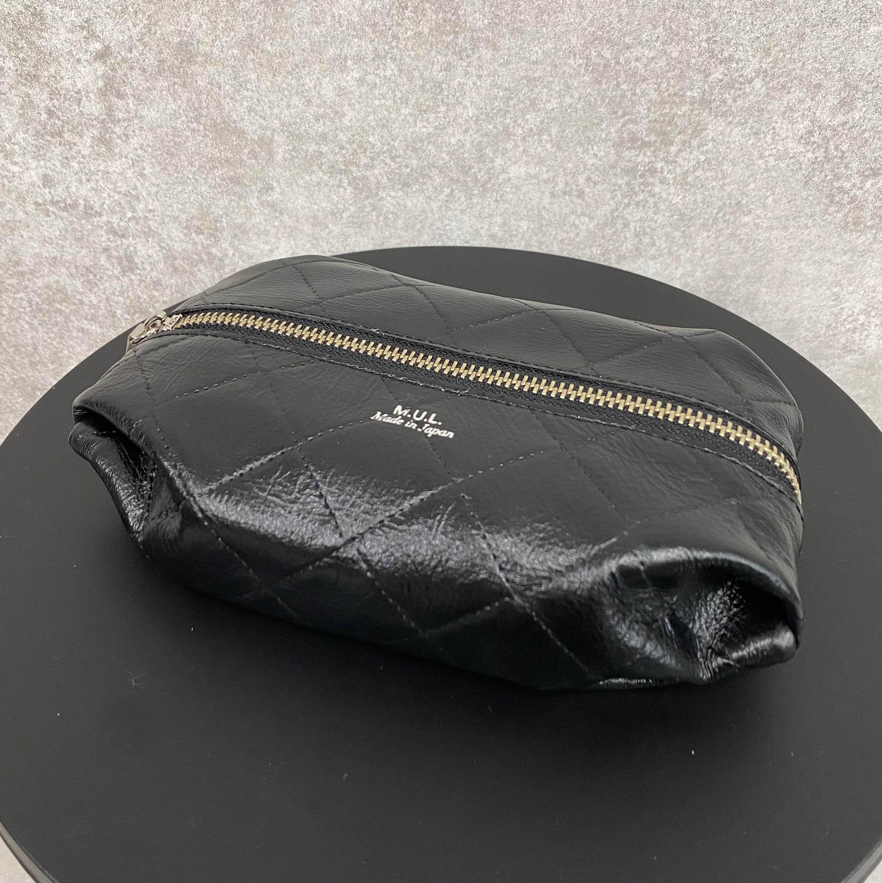 【MUL109】レザーポーチ ソフトレザーキルティング(ブラック) ラインなし ※2/10〜17より順次発送