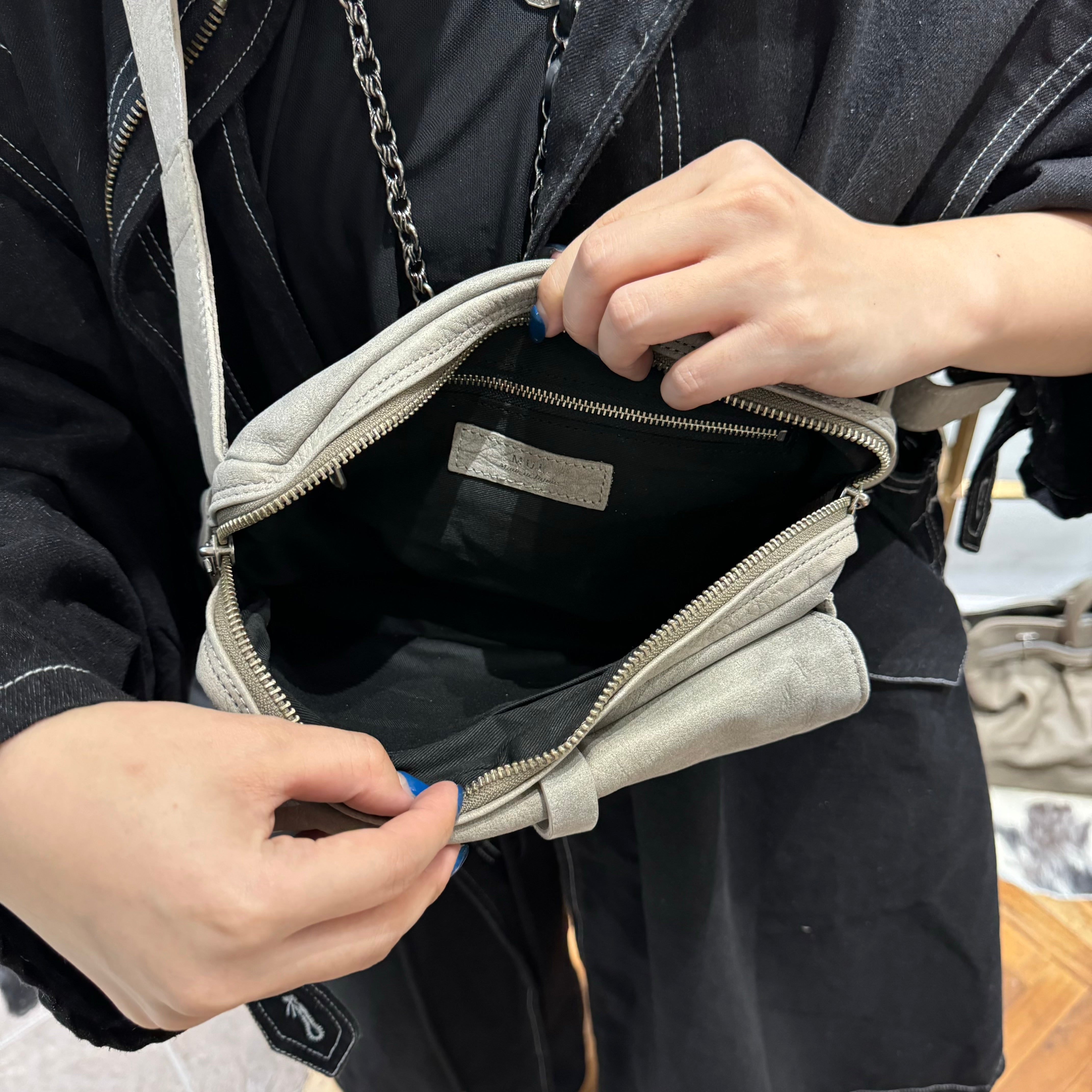 ⚠️予約【M.U.L.】 ショルダーバッグ -アイスグレー- ※R7. 6月末納品予定