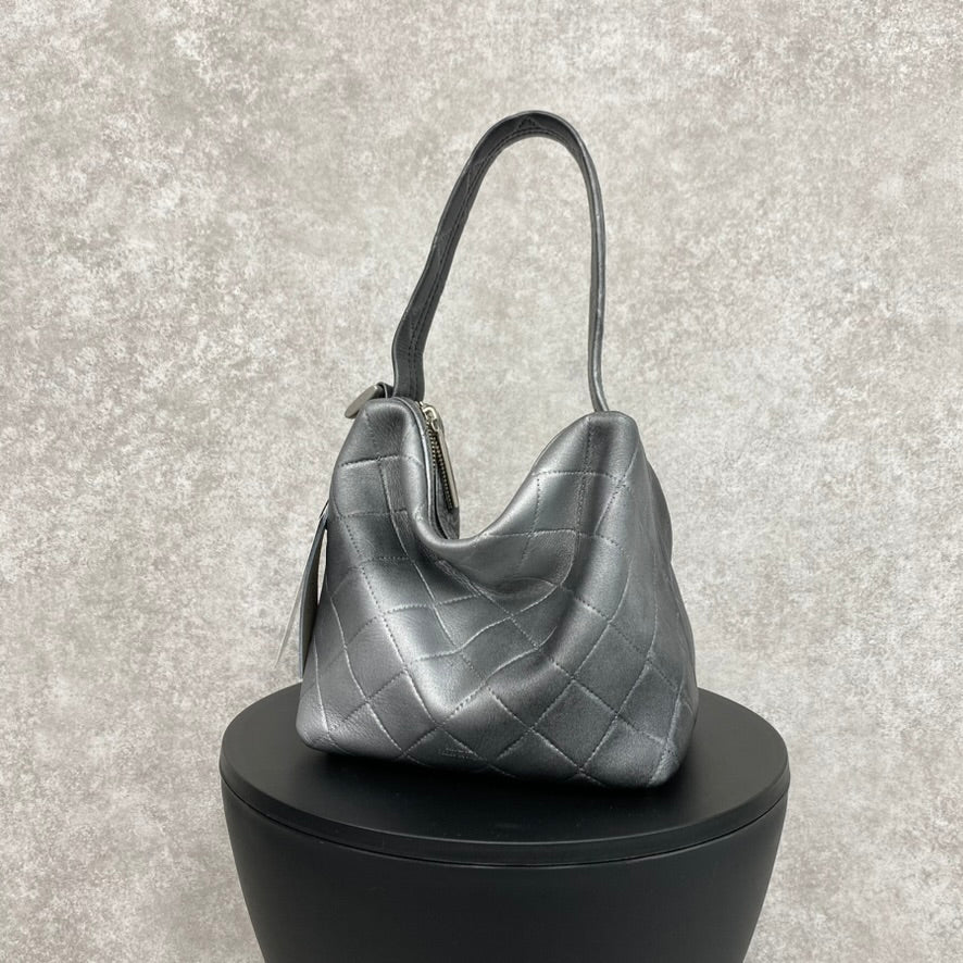 【MUL094】ドロップ2way S オイルレザーキルティング(ブラック) 表面シルバー加工 ※10/29〜11/2より弊社事務所から順次発送