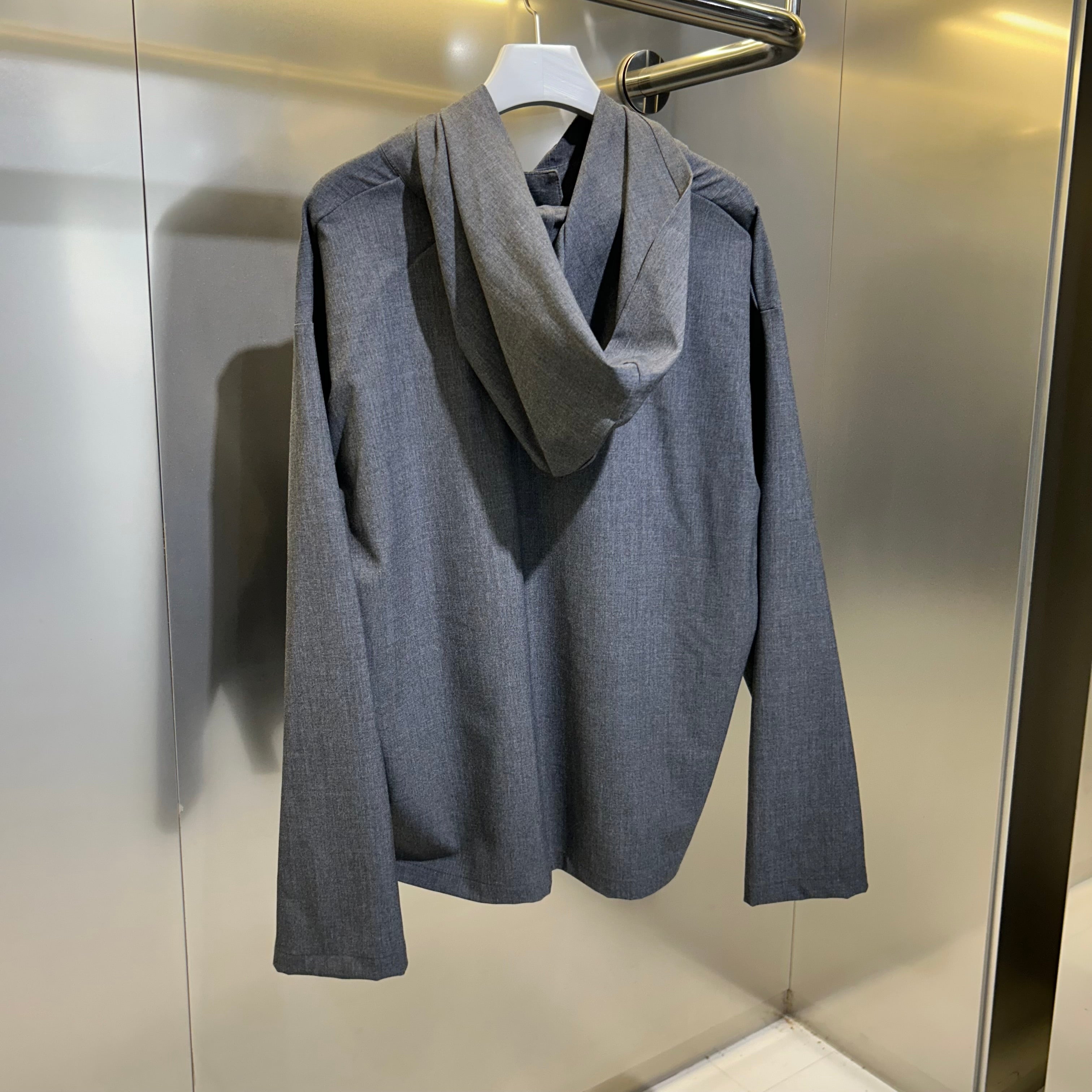 【LA MINE DOR】フード付きトップス -グレー- ※10月下旬〜11月上旬頃より順次発送予定