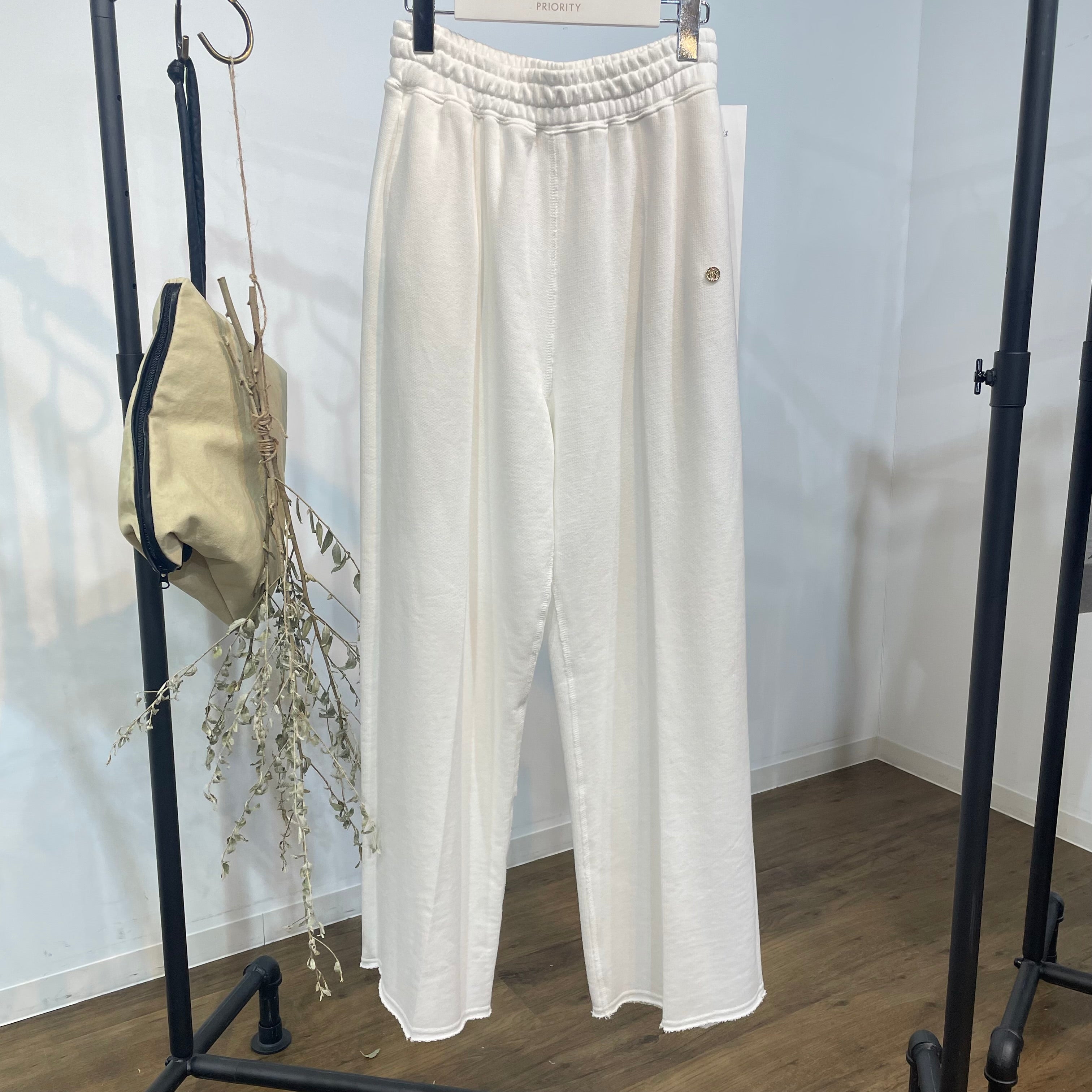 【予約】【PRIORITY】ワンポイントボタンパンツ オフ ※2月上旬より順次発送