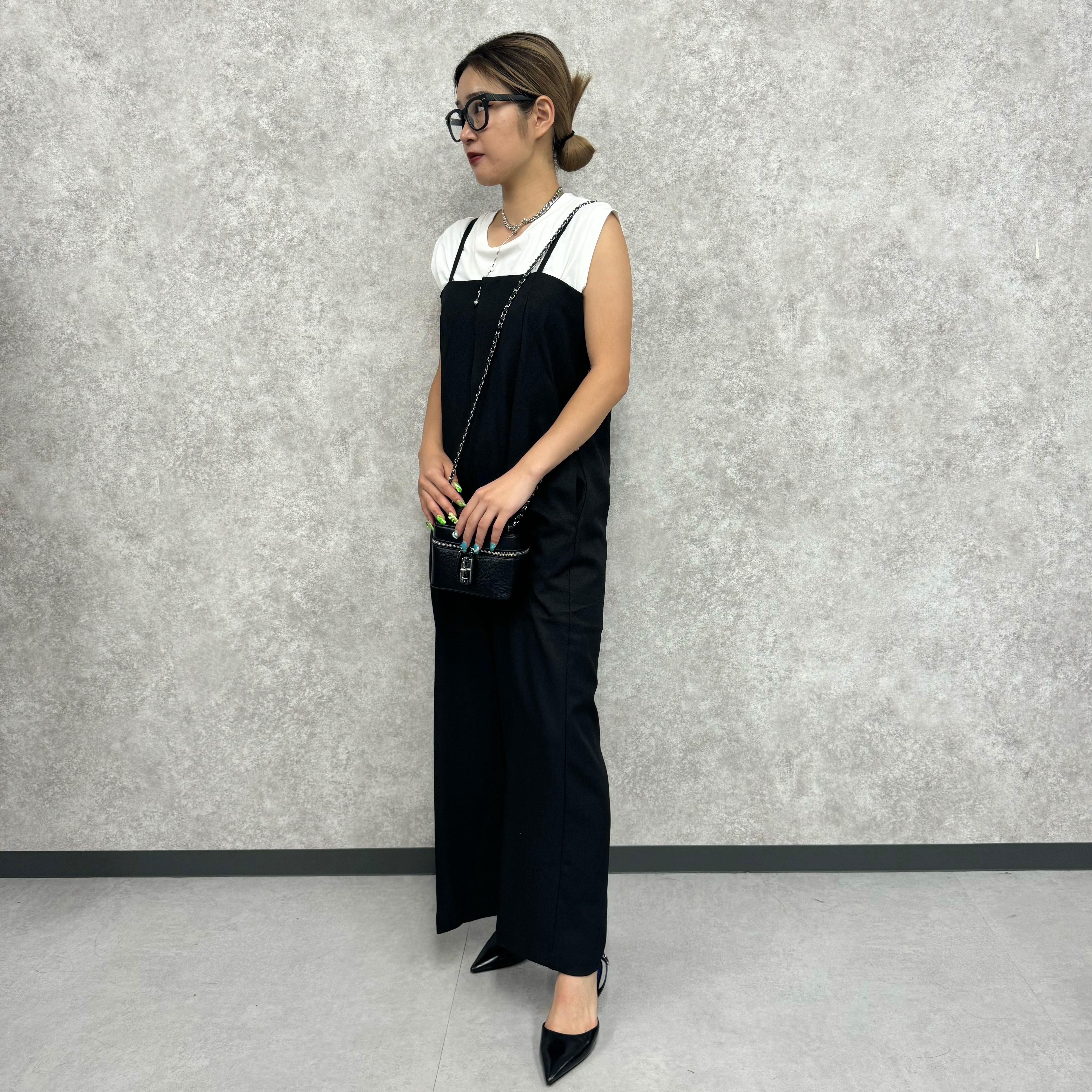 【hunch】サロペットタックパンツ  -ブラック- ※9月中旬より順次配送予定