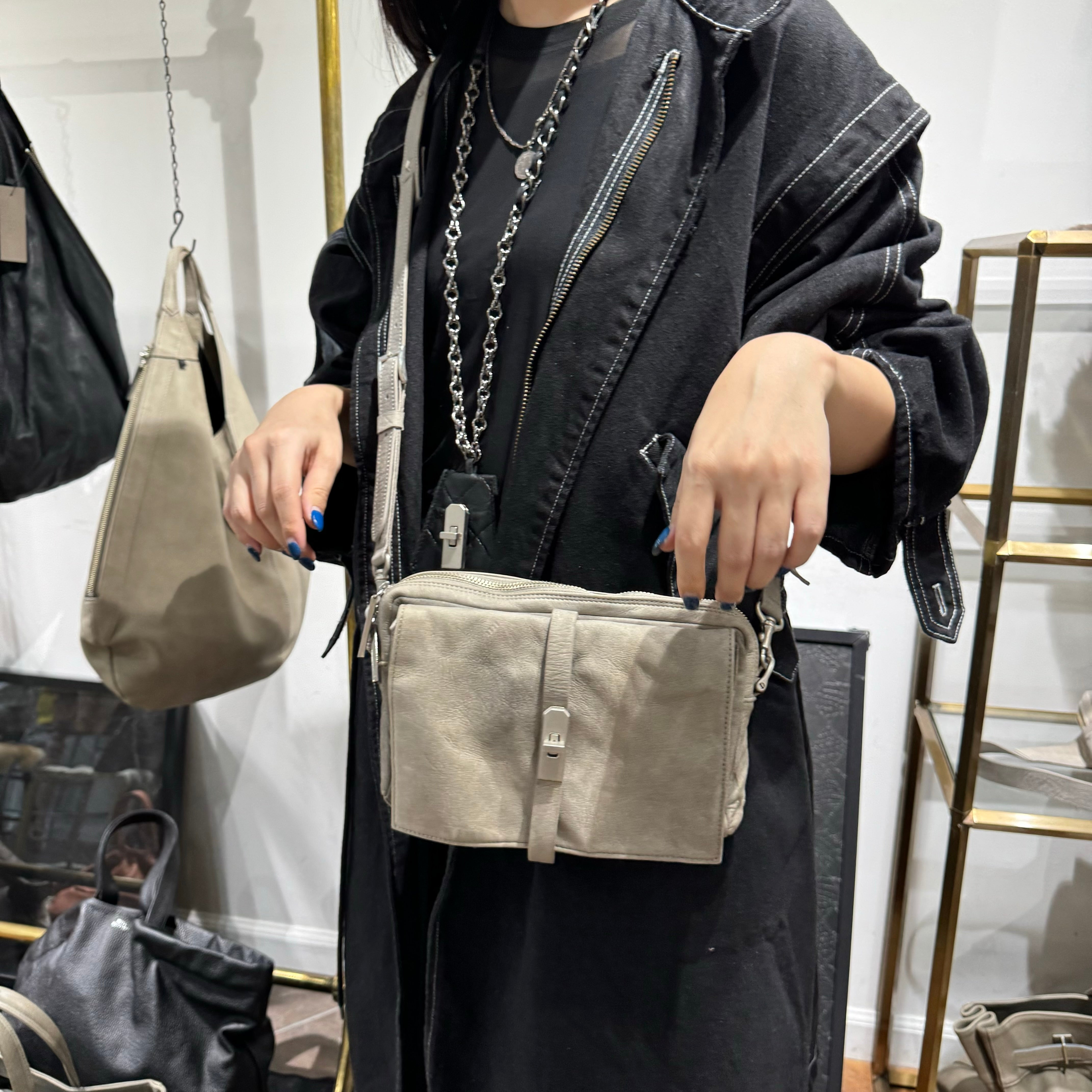 ⚠️予約【M.U.L.】 ショルダーバッグ -エンボスグレージュ- ※R7. 6月末納品予定