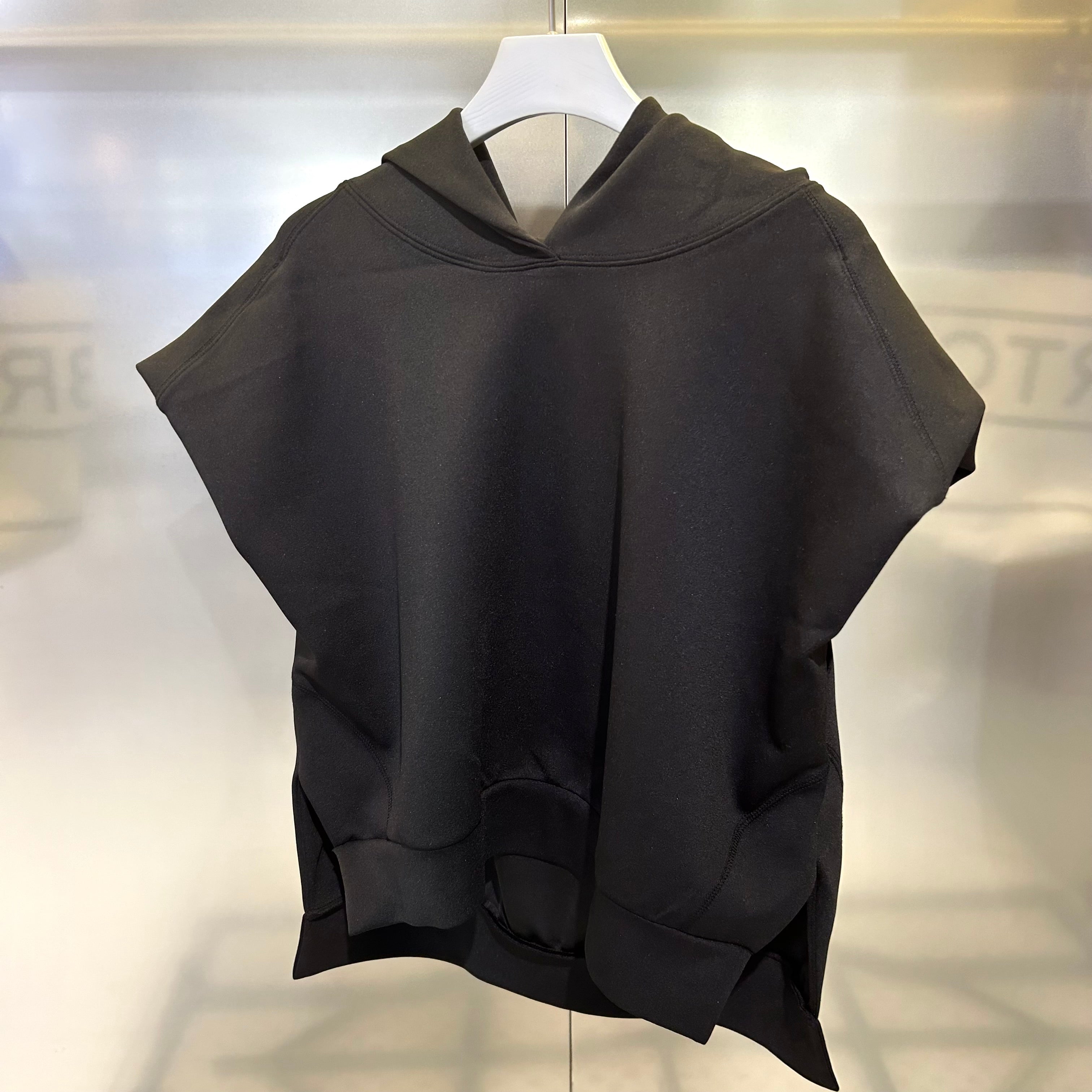 【LA MINE DOR】 フードベスト -ブラック- ※10月下旬〜11月上旬頃より順次発送予定