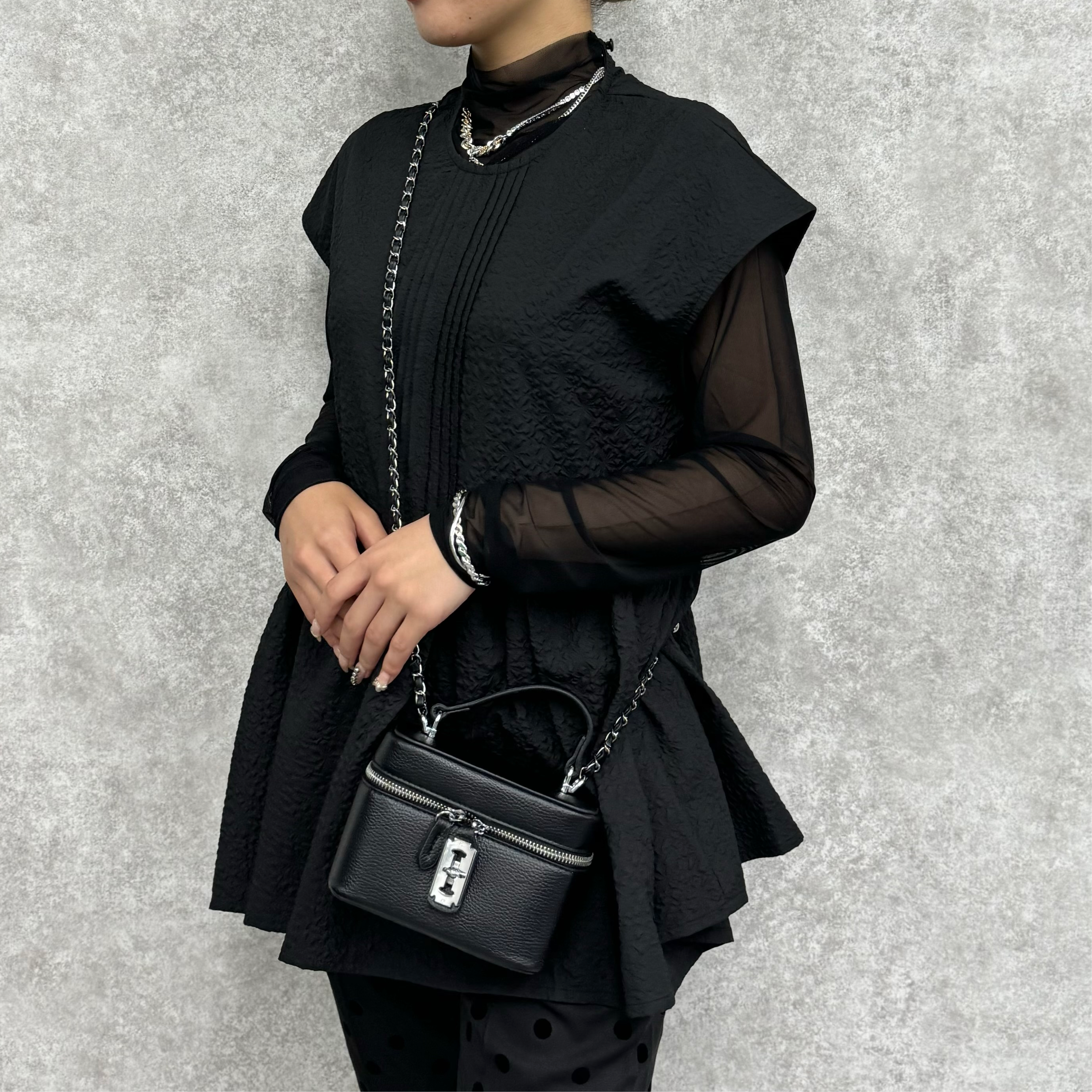 メッシュボトルネックロンT -ブラック-  ※11/12~11/18頃より順次発送予定