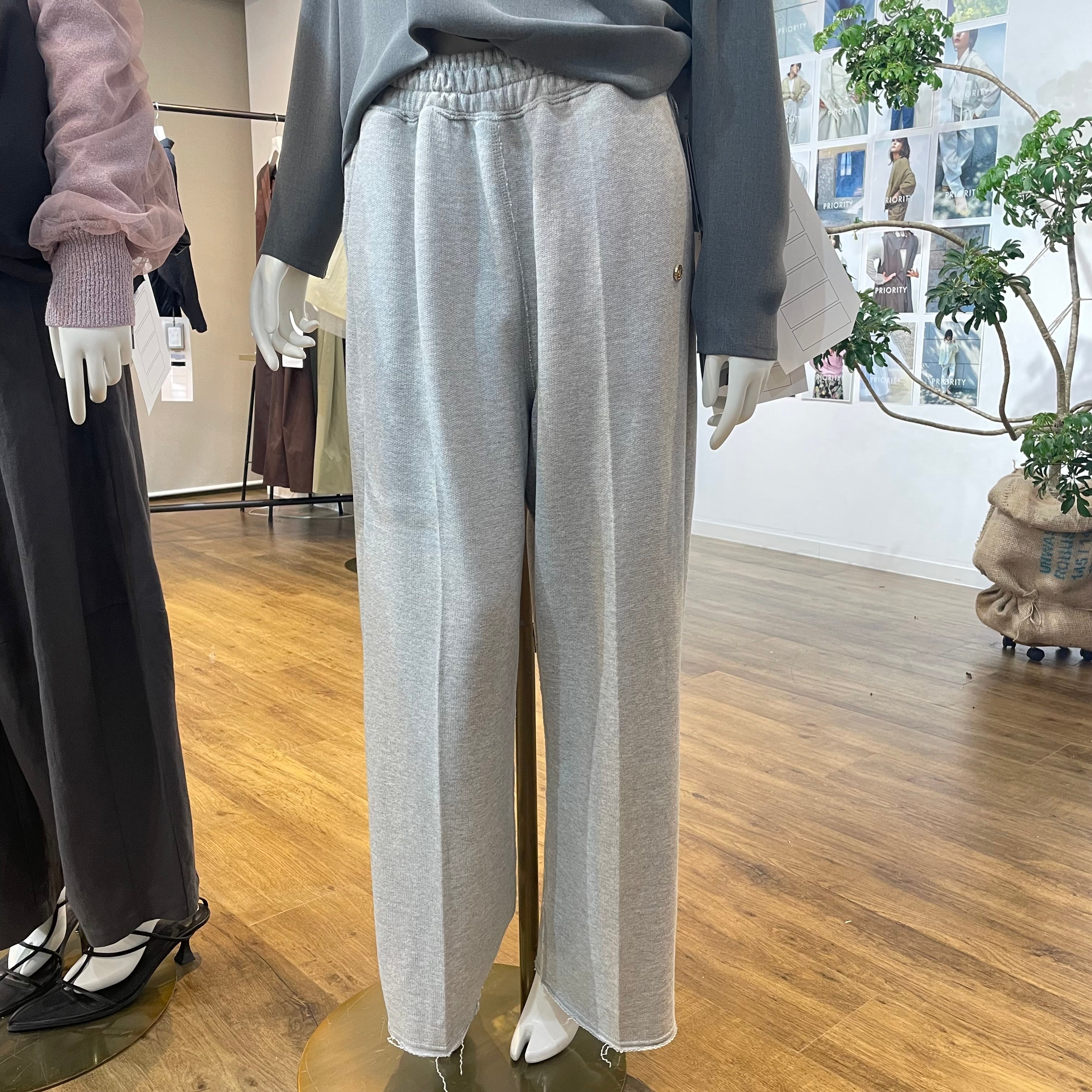 【予約】【PRIORITY】ワンポイントボタンパンツ グレー ※2月上旬より順次発送