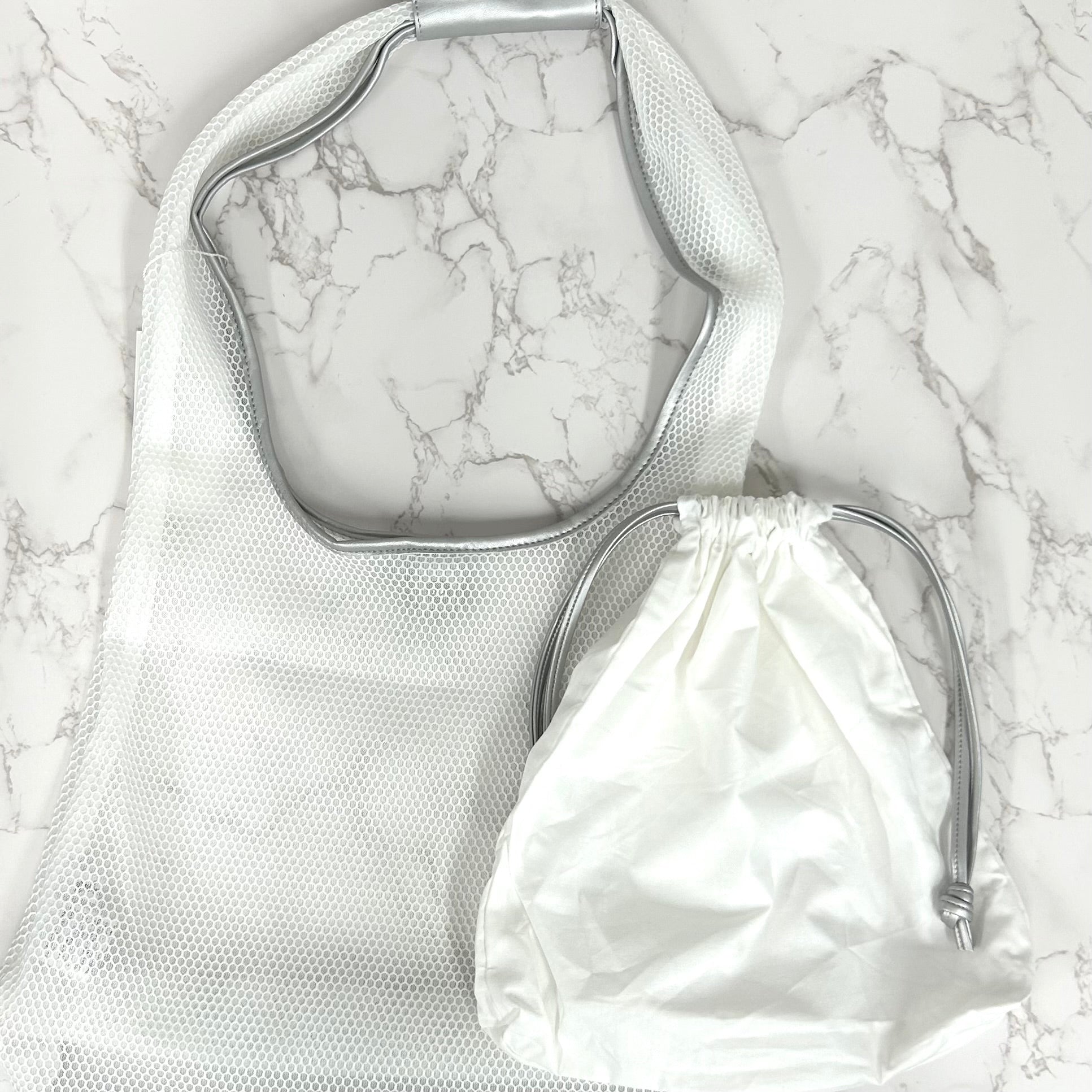 【開始5分セール🉐】巾着付きメッシュBAG  -オフシロ- ※8/27〜9/2より順次発送