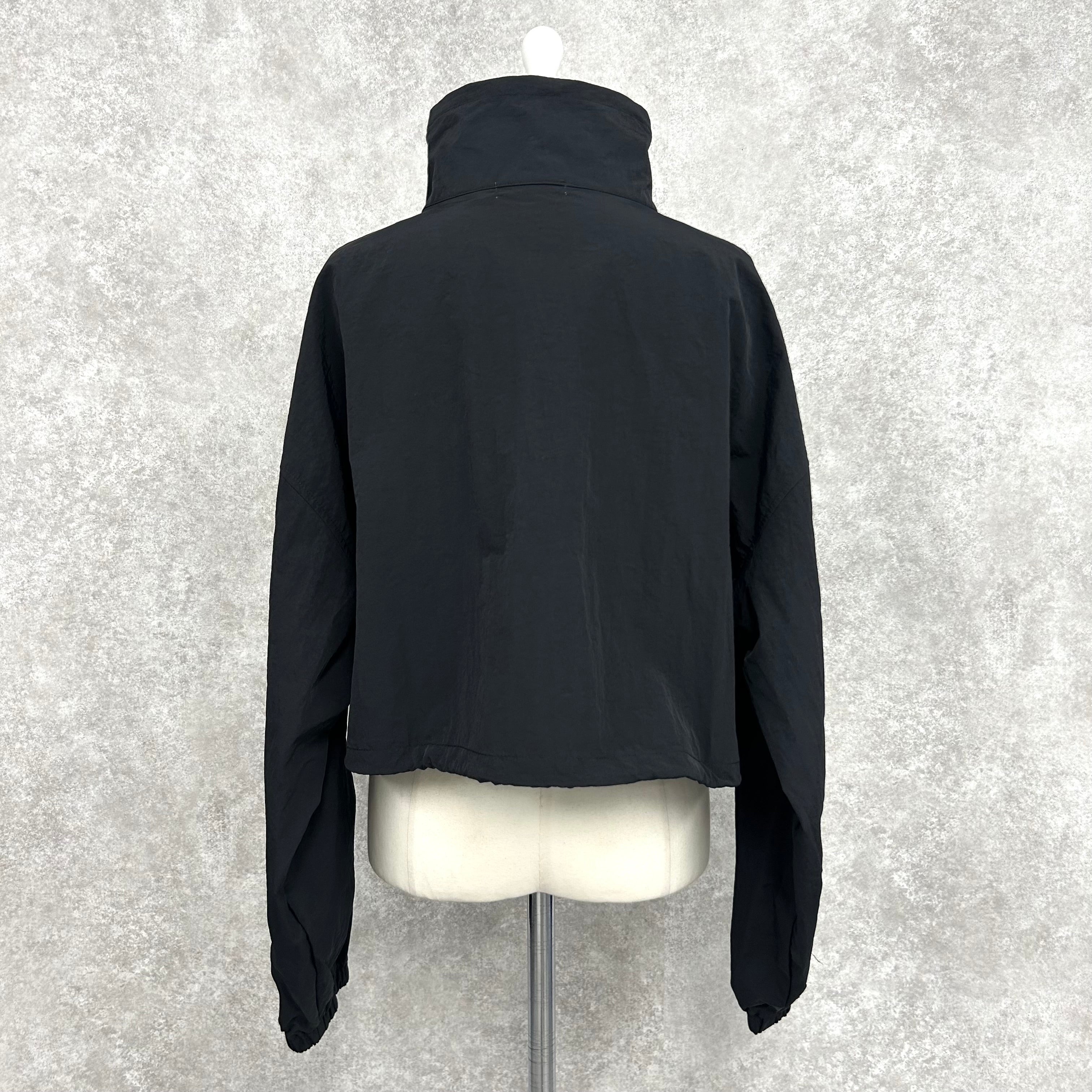 ナイロンショートブルゾン  -クロ- ※5/14~5/20頃より順次発送