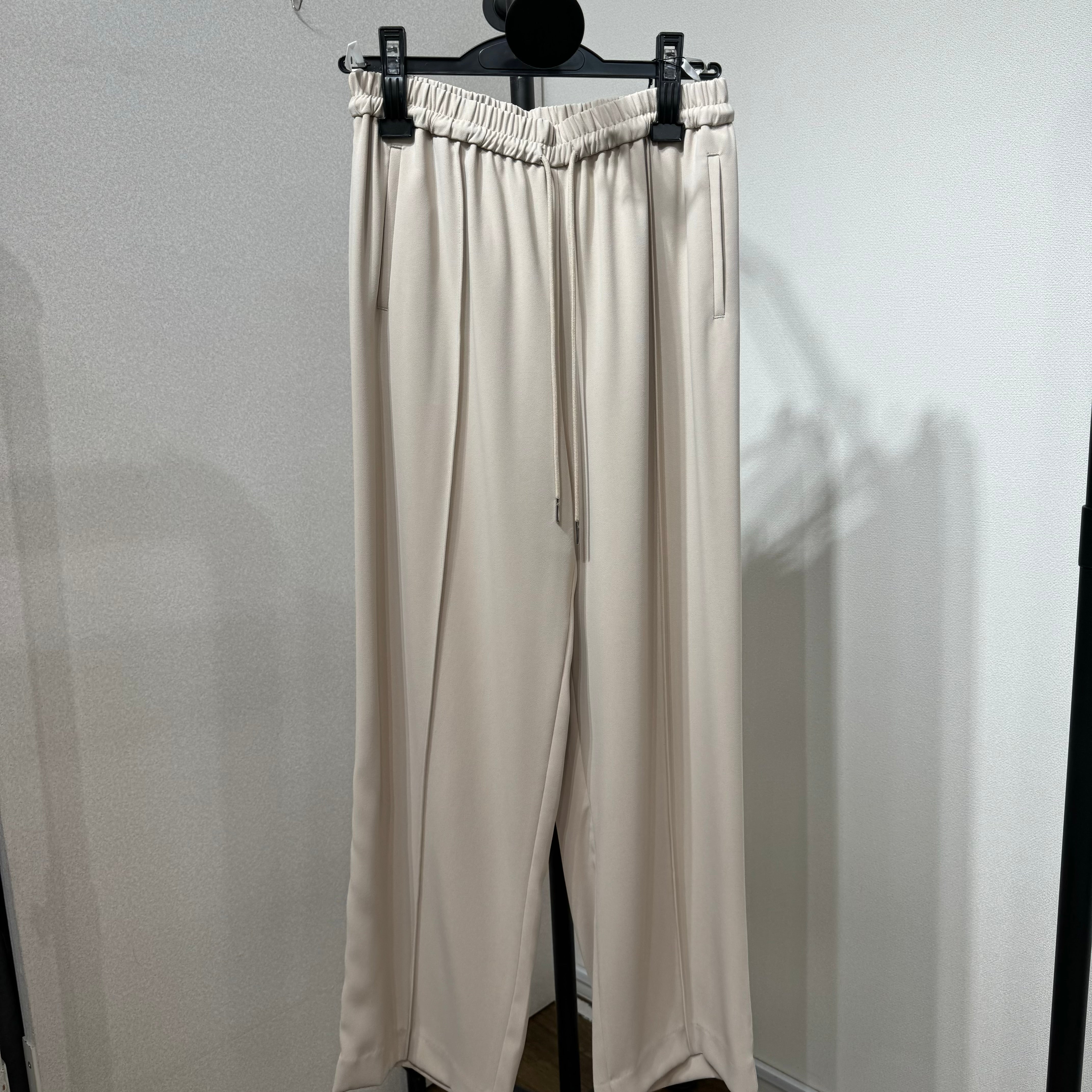【PRIORITY】タックパンツ -アイボリー- ※38サイズ 038  ※9/17~23より順次発送予定