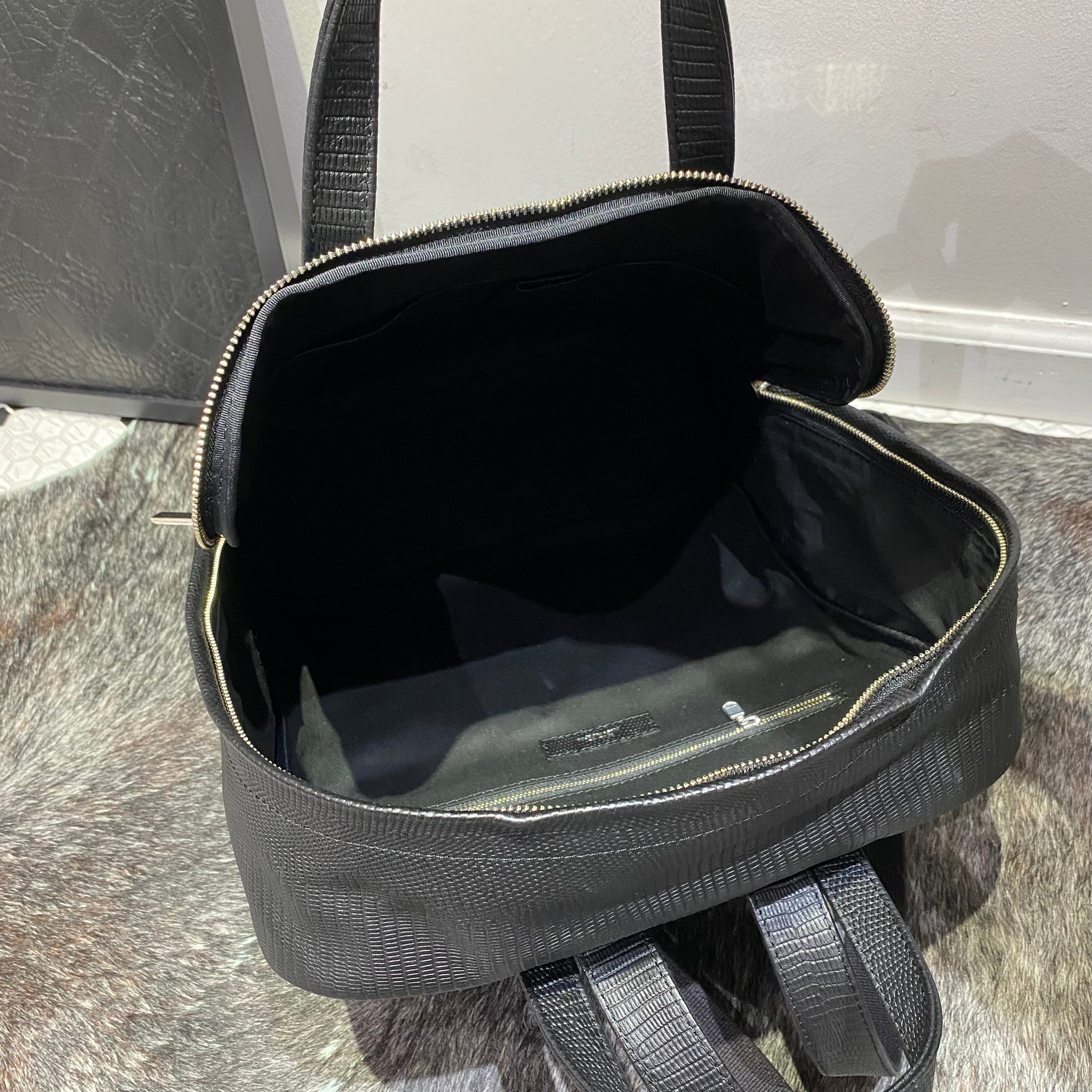 ⚠️予約【M.U.L.】ミニマルバックパック -ブラック- ※R7. 6月末納品予定