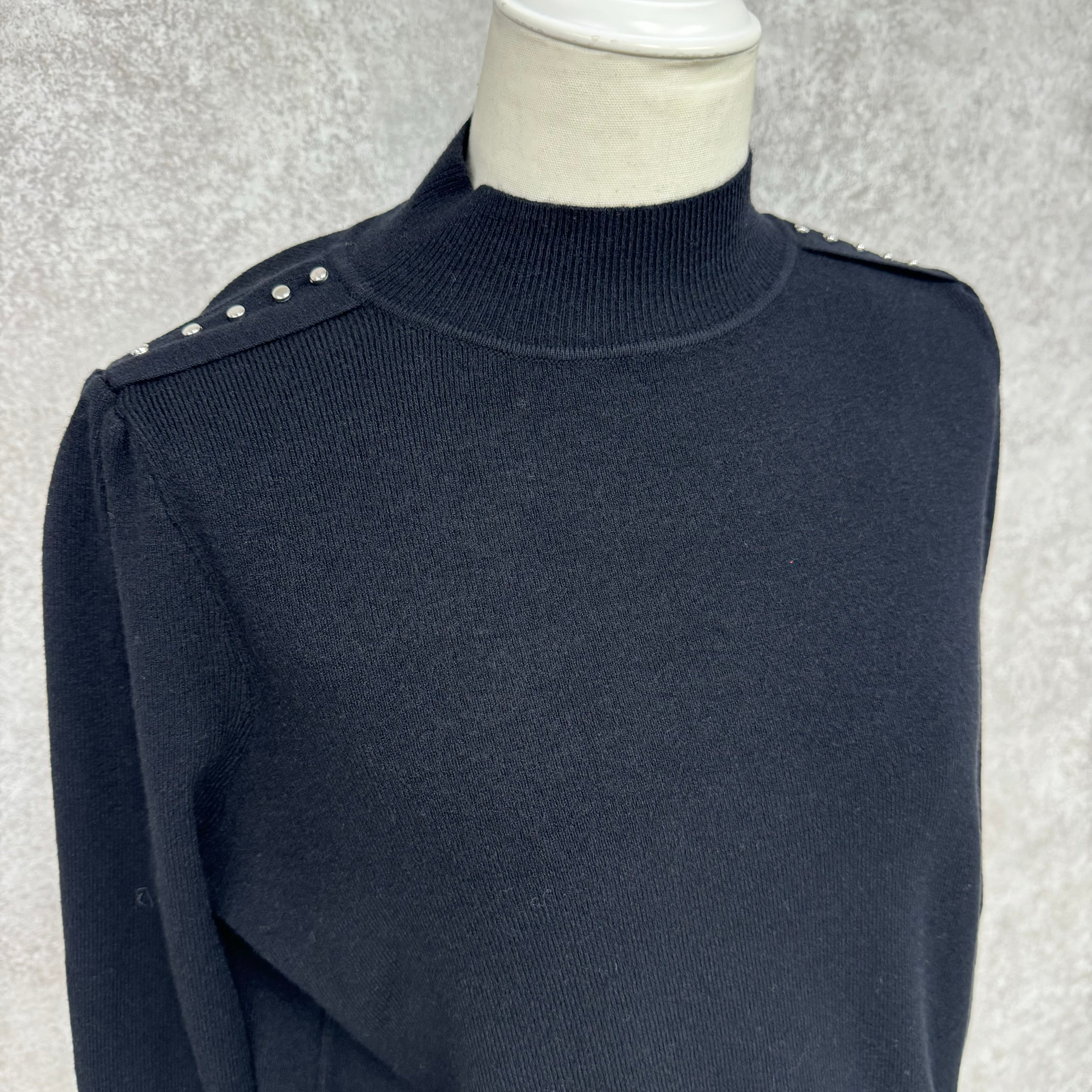 【予約】スタッズ付ニット -ブラック-  ※11月下旬~12月上旬頃より順次配送予定