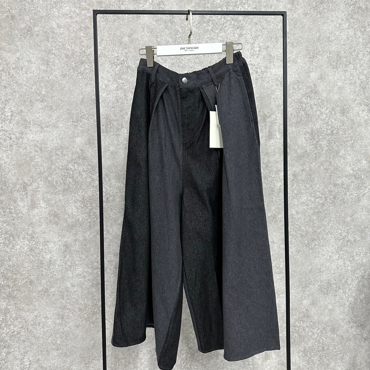 バイカラーデニムワイドパンツ グレー×ブラック ※10/22-28頃より順次発送予定