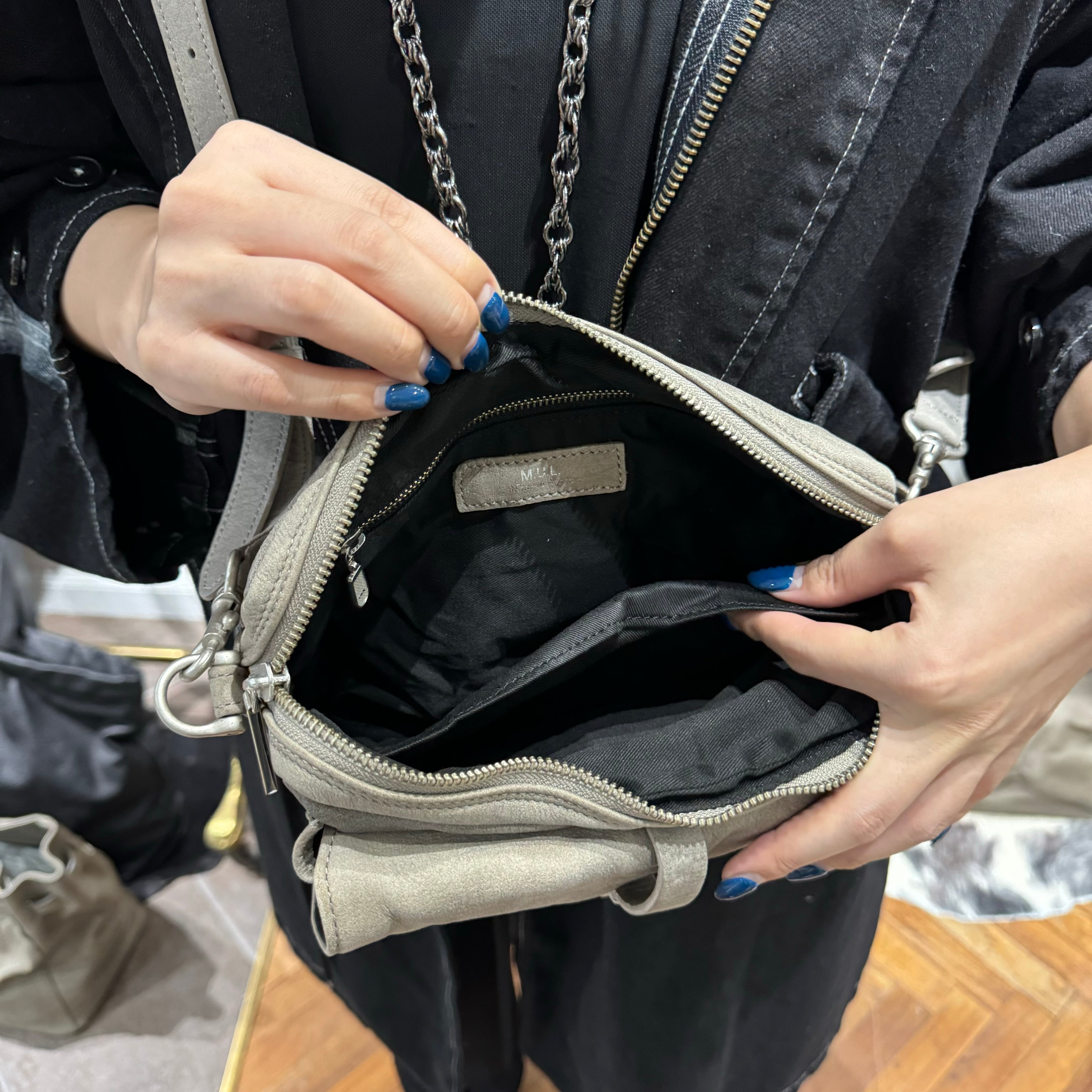 ⚠️予約【M.U.L.】 ショルダーバッグ -エンボスグレージュ- ※R7. 6月末納品予定