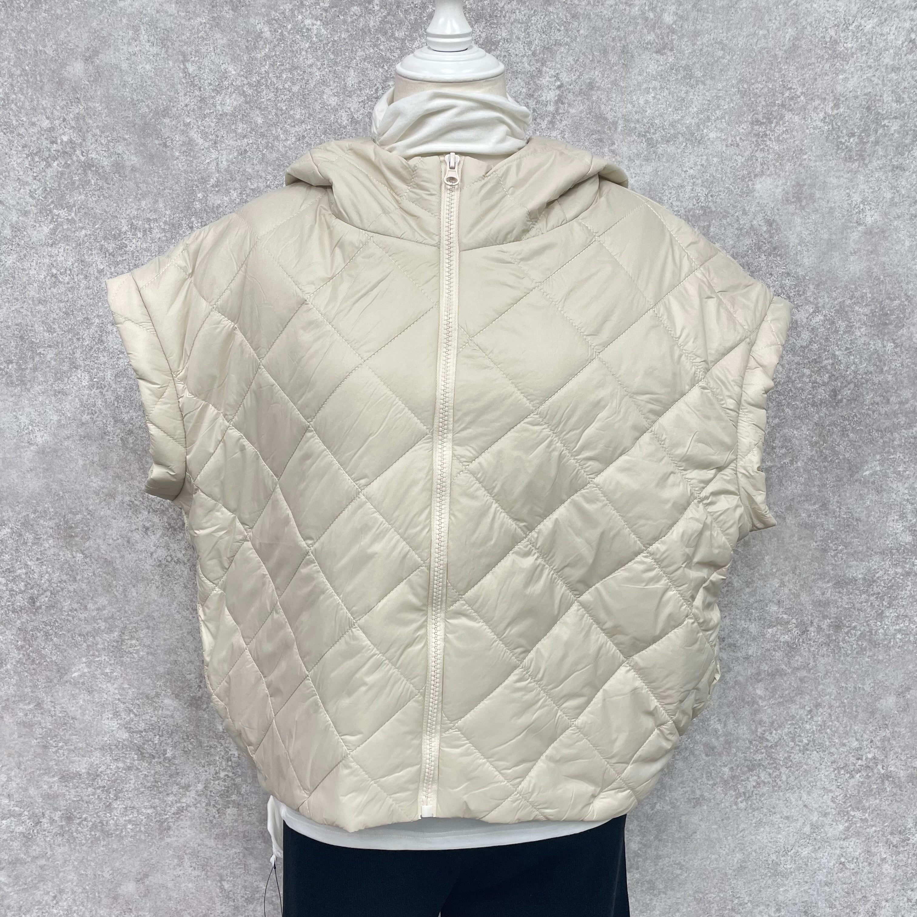 キルティングハーフジャケット -ベージュ- ※10/22~28頃より順次発送 ※ハンガー納品