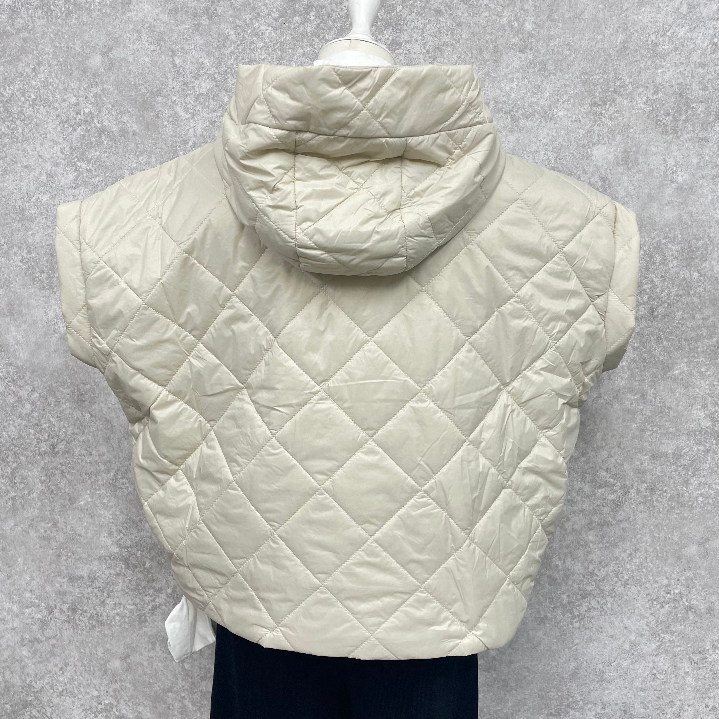 キルティングハーフジャケット -ベージュ- ※10/22~28頃より順次発送 ※ハンガー納品