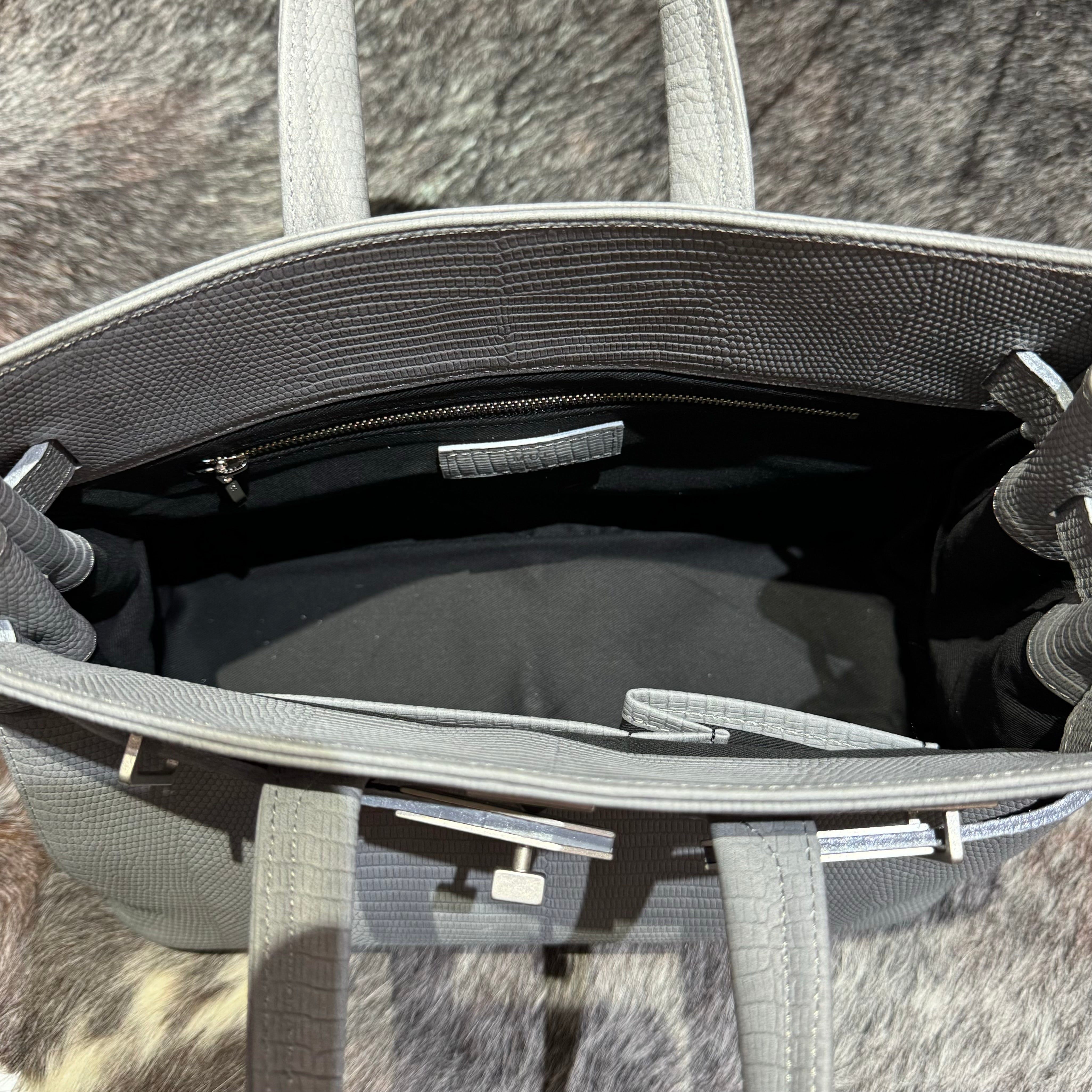 ⚠️予約【M.U.L.】stud seriesトート リザード型押し  -アイスグレー-  ※R7. 6月末納品予定