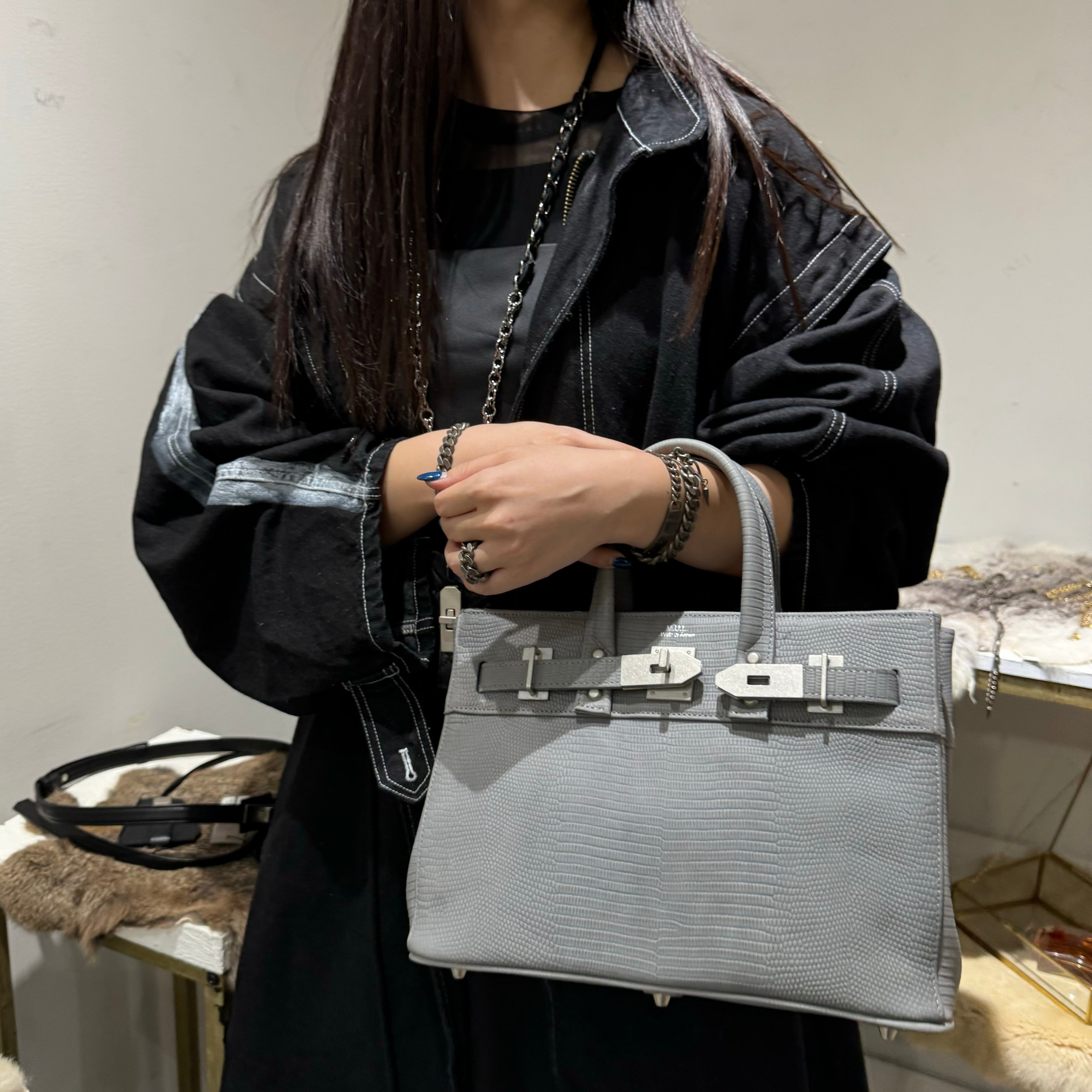 ⚠️予約【M.U.L.】stud seriesトート リザード型押し  -アイスグレー-  ※R7. 6月末納品予定