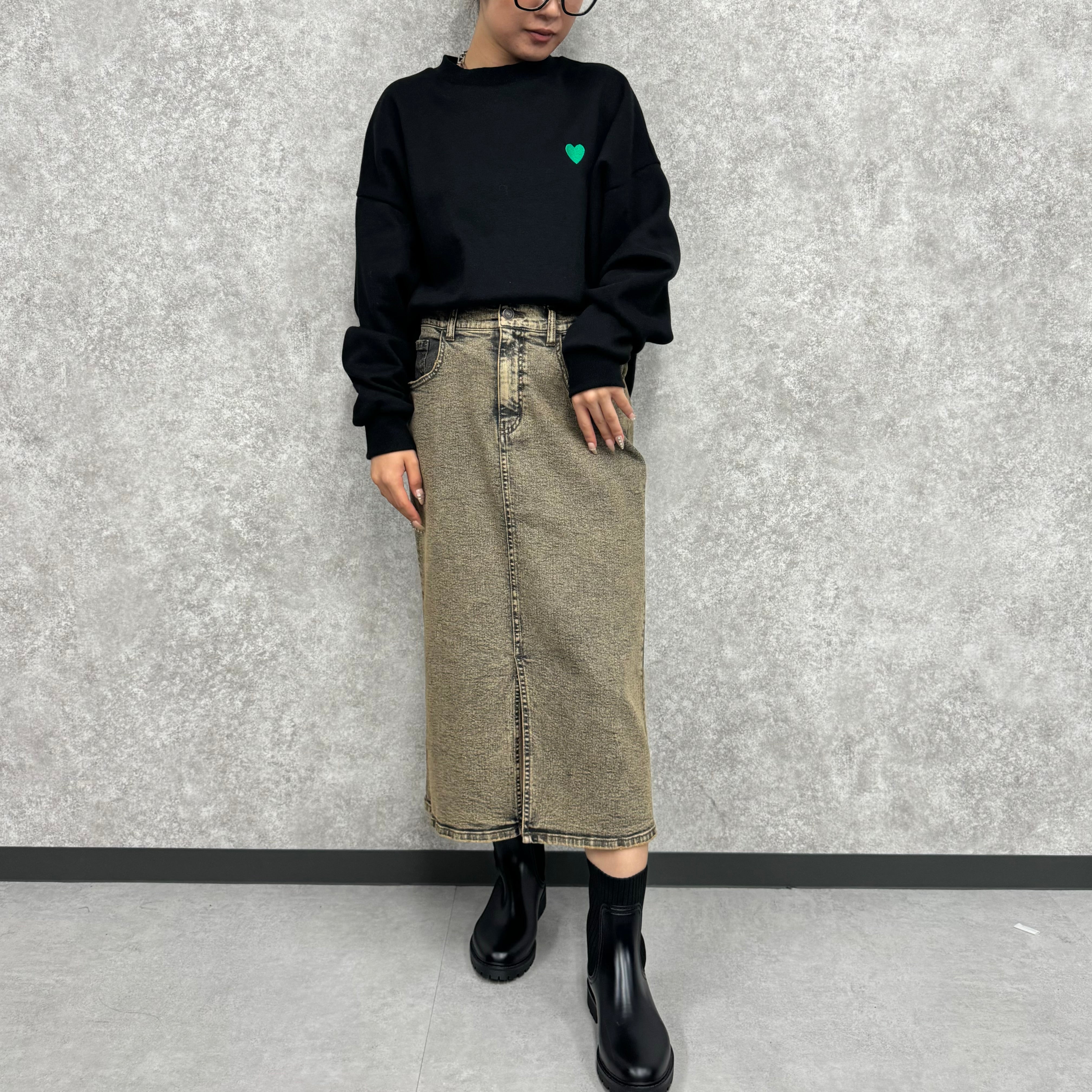 【PRIORITY】デニムスカート  メオーバーダイブラックデニム  38サイズ ※9月中旬より