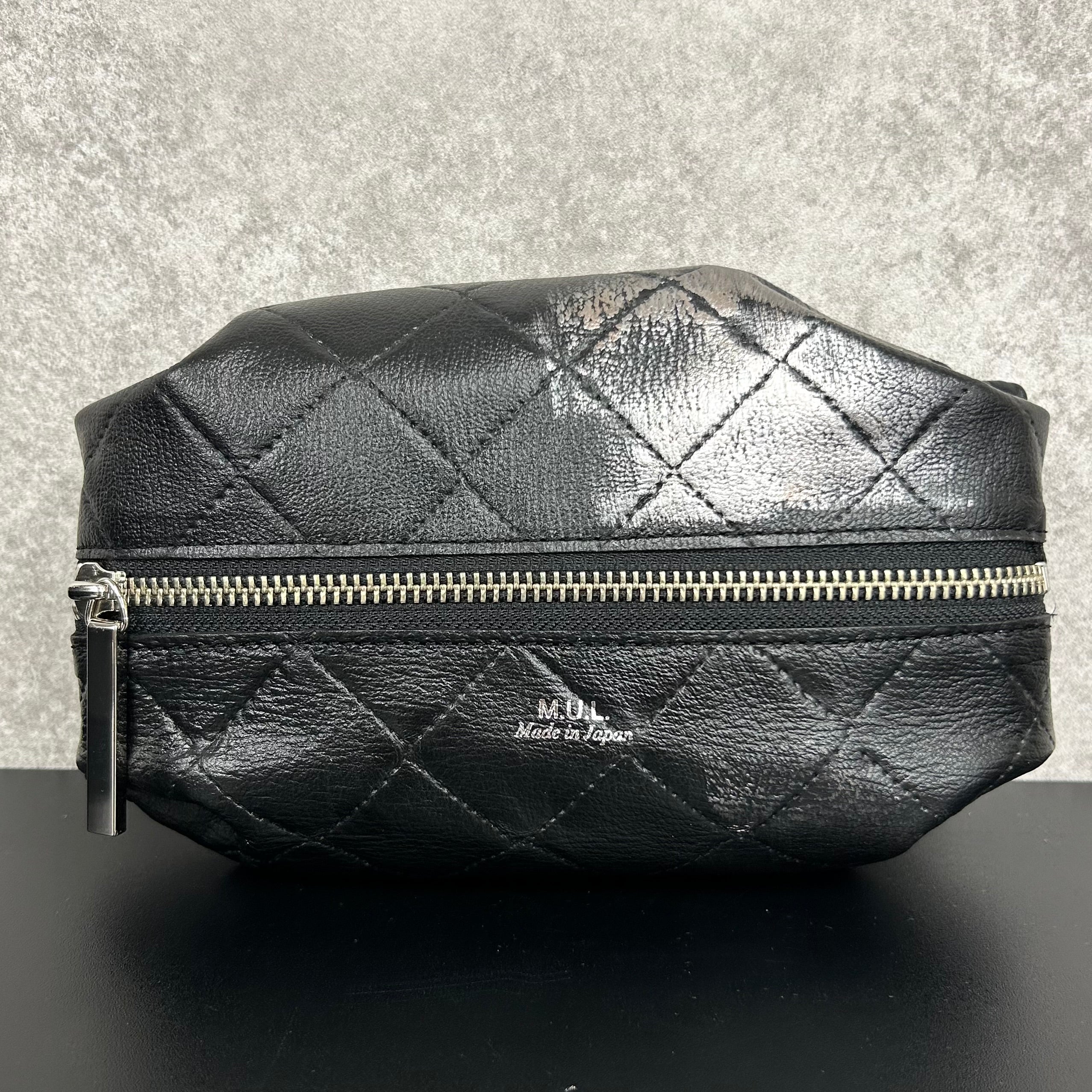 【MUL109-PSL】レザーポーチ ソフトレザーキルティング(ブラック) ピンクシルバーライン ※7/2〜7/12より事務所から順次発送予定