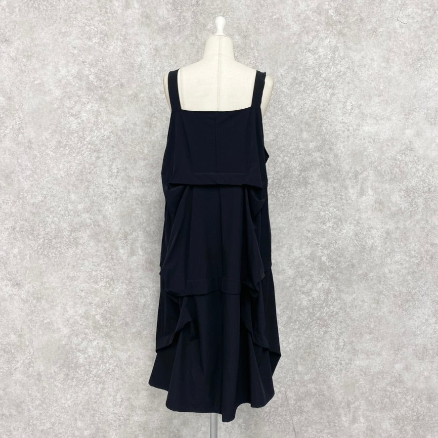 【ASYMM】RIPPLE JUMPER DRESS
