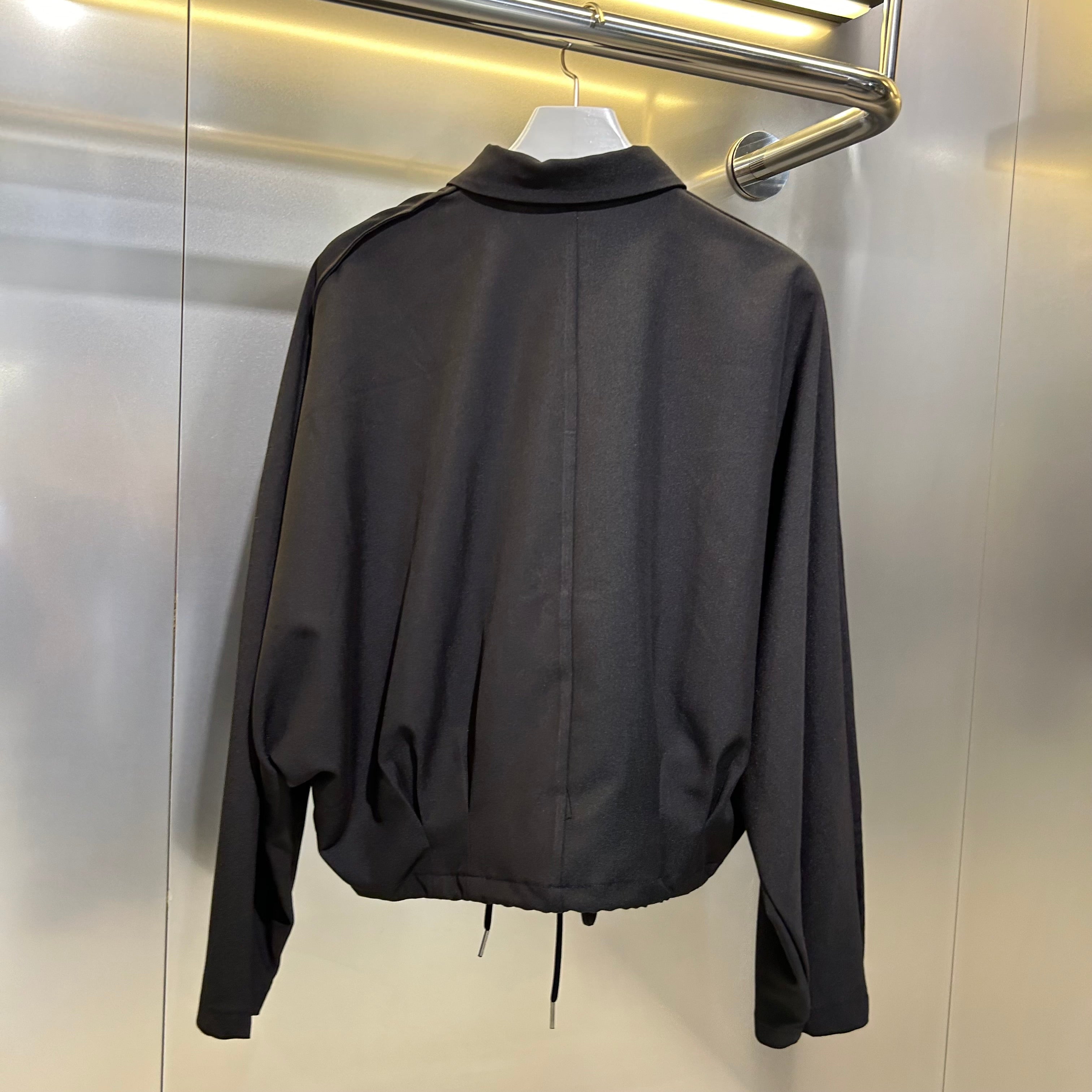 【LA MINE DOR】タック入りシャーリングトップス -ブラック- ※10月下旬〜11月上旬頃より順次発送予定