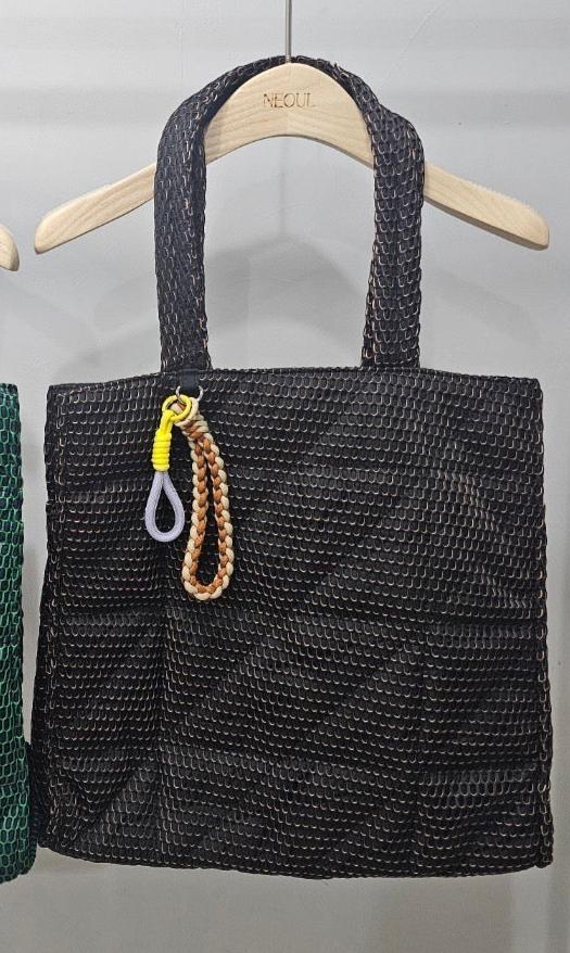 【Rowee】 メッシュキルティングバック -ブラック- ※10月下旬〜11月上旬頃より順次発送予定