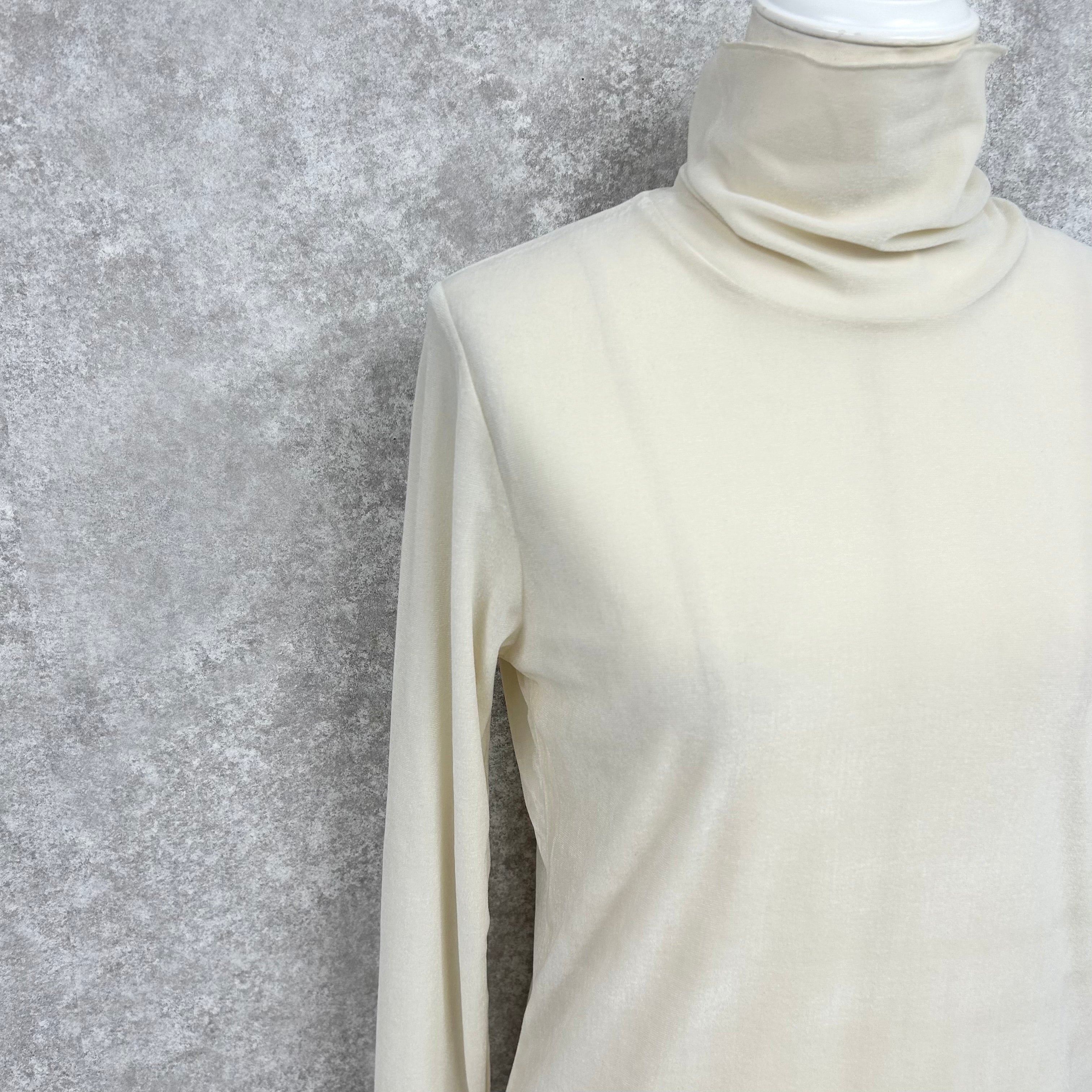 ベロアシアータートルネック -アイボリー- ※10/15-21頃より順次配送予定