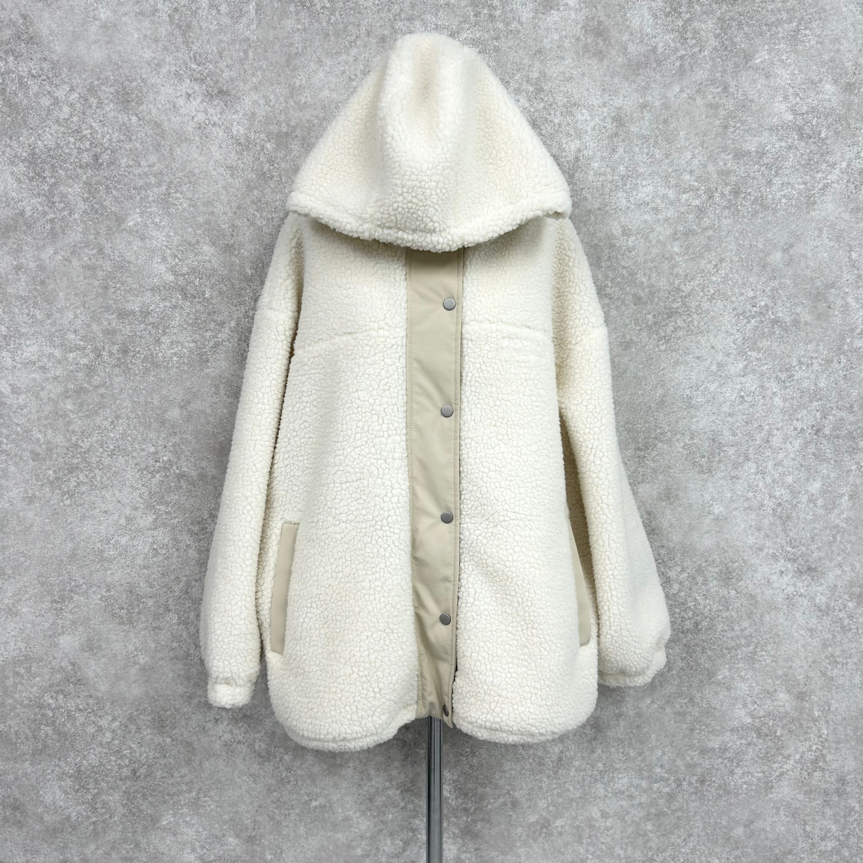 フード付きオーバーサイズボアアウター -アイボリー- ※10/15-21頃より順次配送予