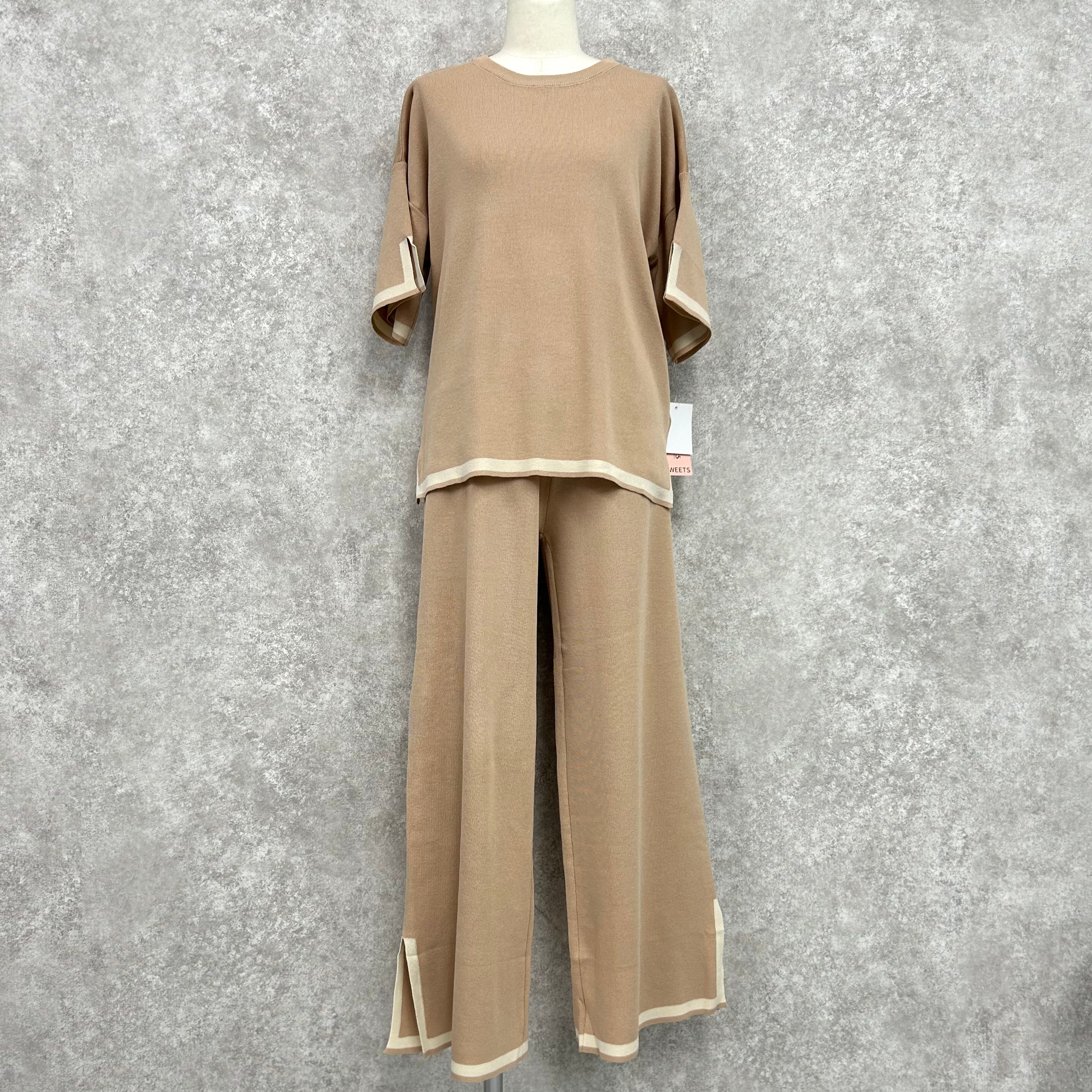 配色ラインニットセットアップ -ベージュ- ※10/15〜21より配送予定