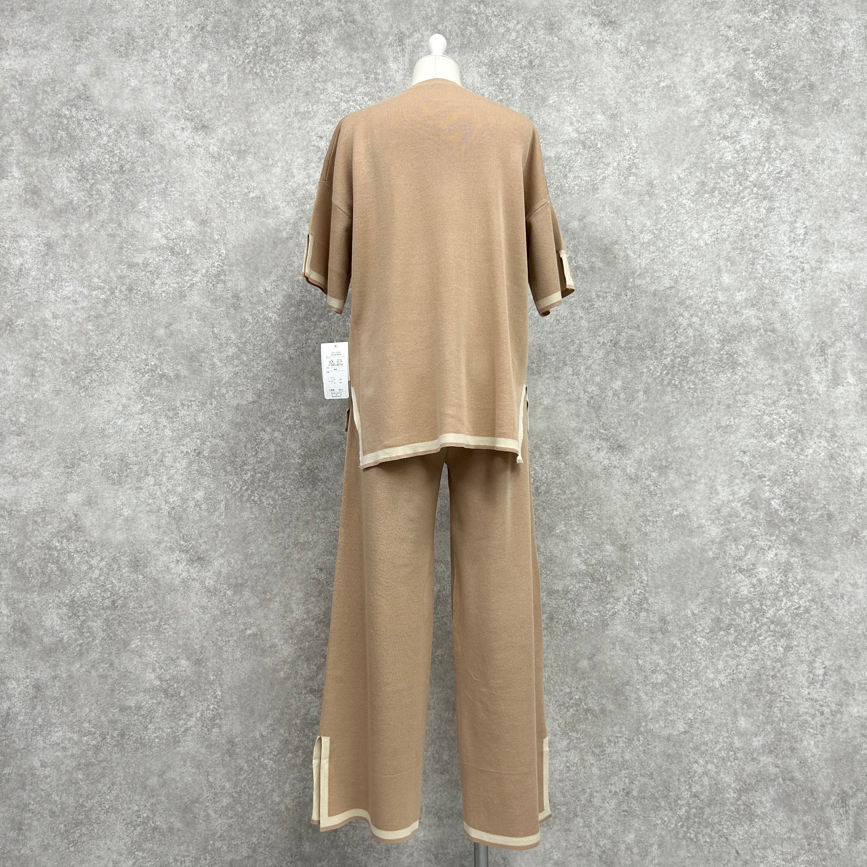 配色ラインニットセットアップ -ベージュ- ※10/15〜21より配送予定