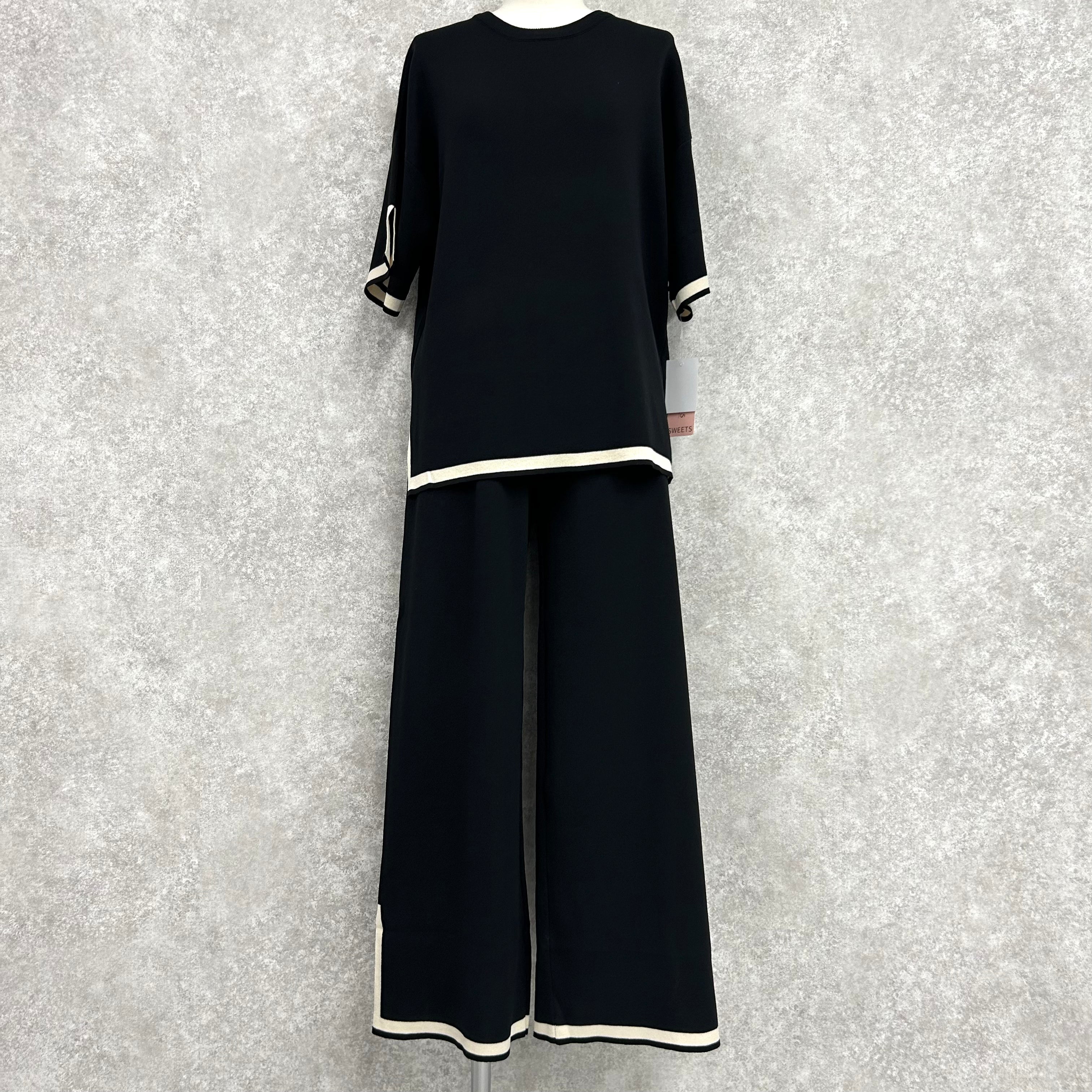 配色ラインニットセットアップ -ブラック- ※10/15〜21より配送予定