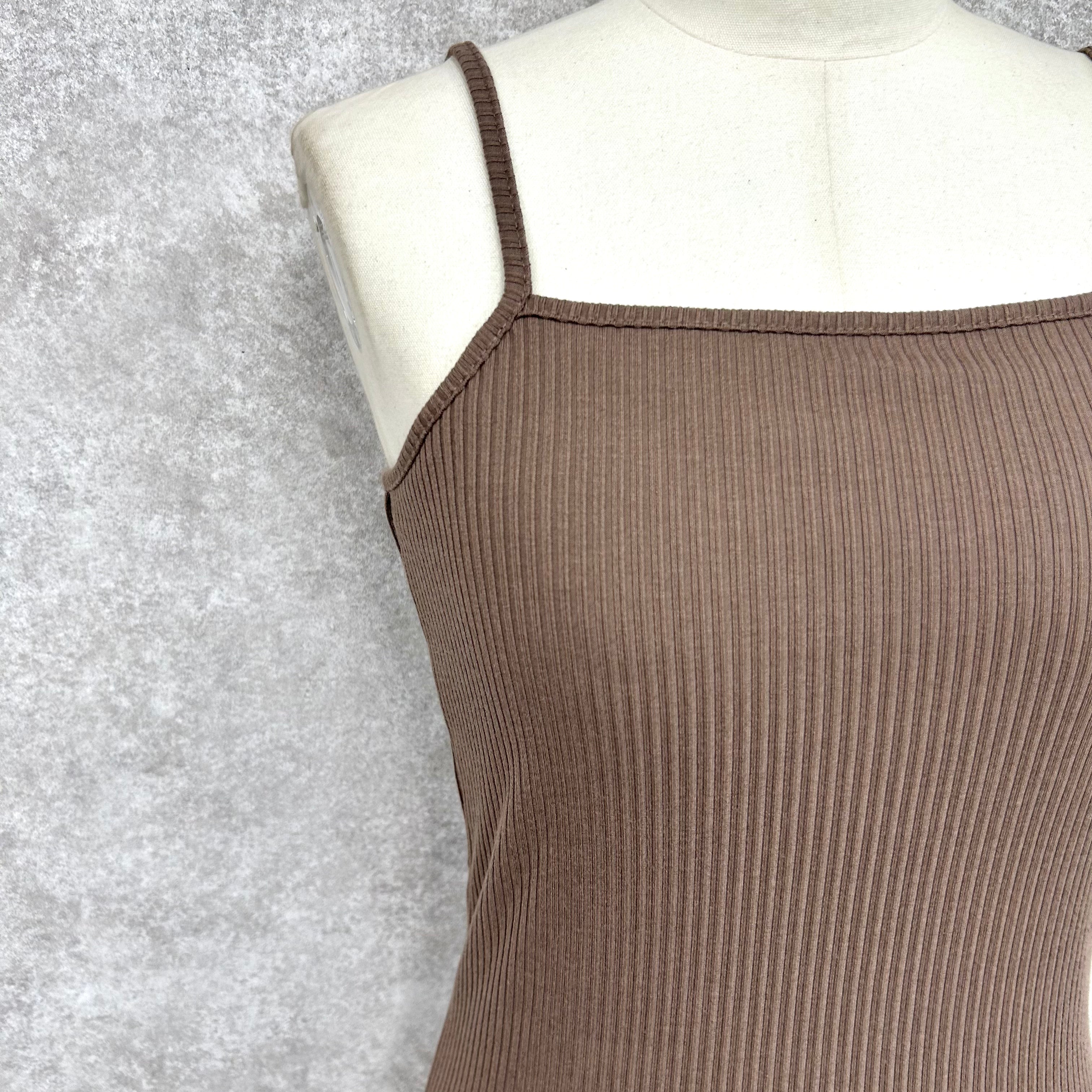 カップ付きキャミソール -ブラウン- ※10/15-21頃より順次配送予定