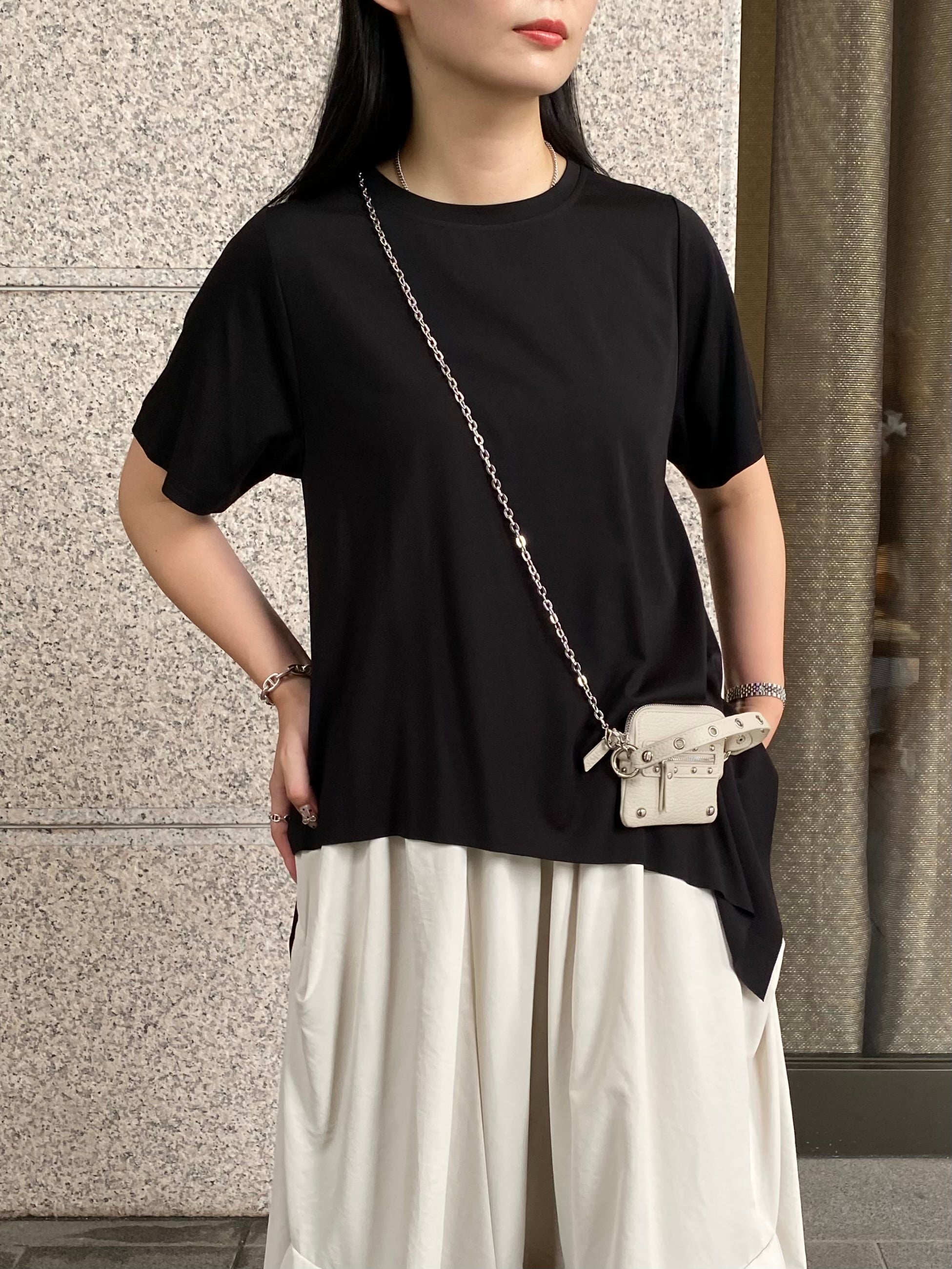 【ASYMM】RANDOM CUT TEE -black-