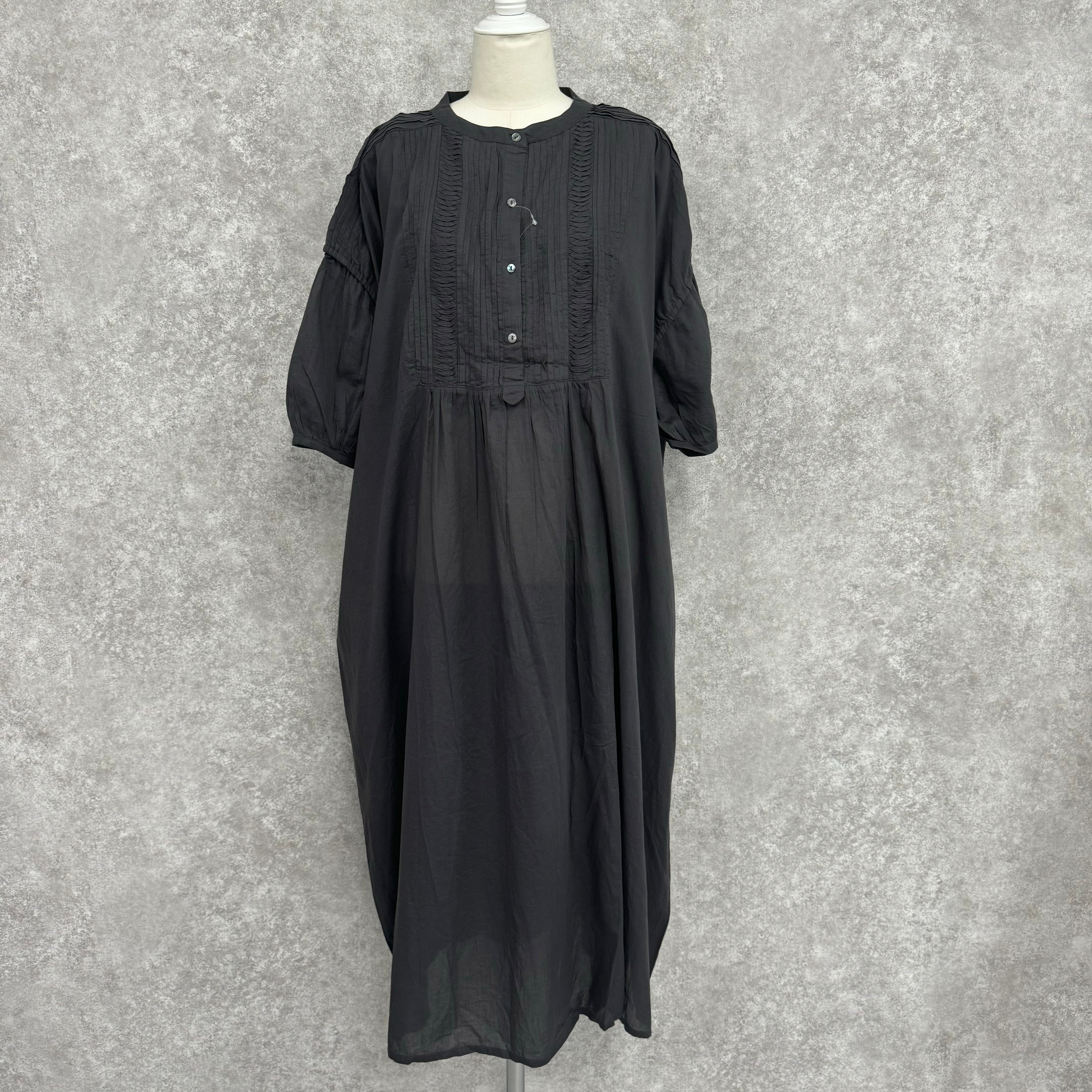 【Teracce summer SALE 】ブザムピンタックルーズワンピース   -チャコール- ※8/27-9/2より順次発送予定