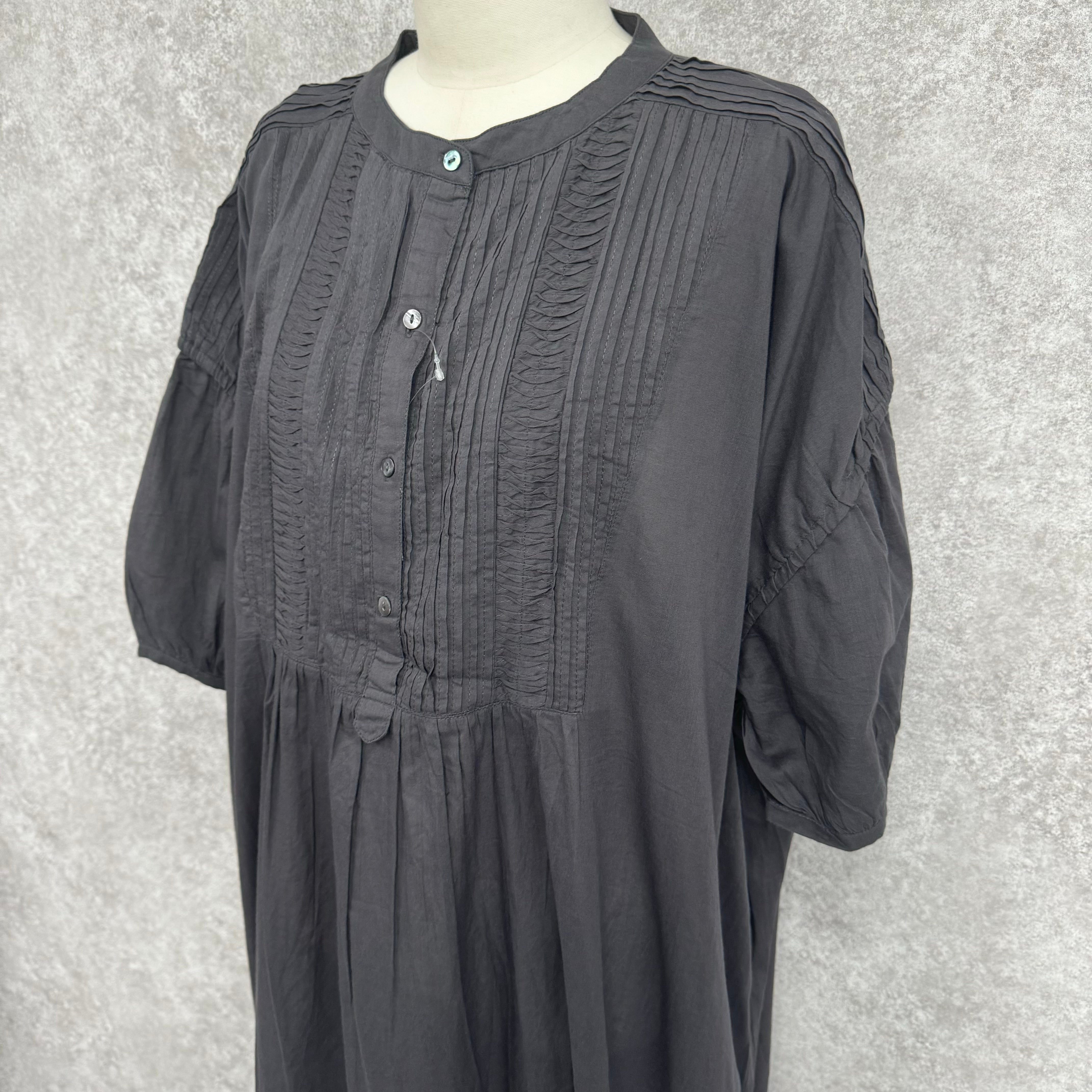 【Teracce summer SALE 】ブザムピンタックルーズワンピース   -チャコール- ※8/27-9/2より順次発送予定