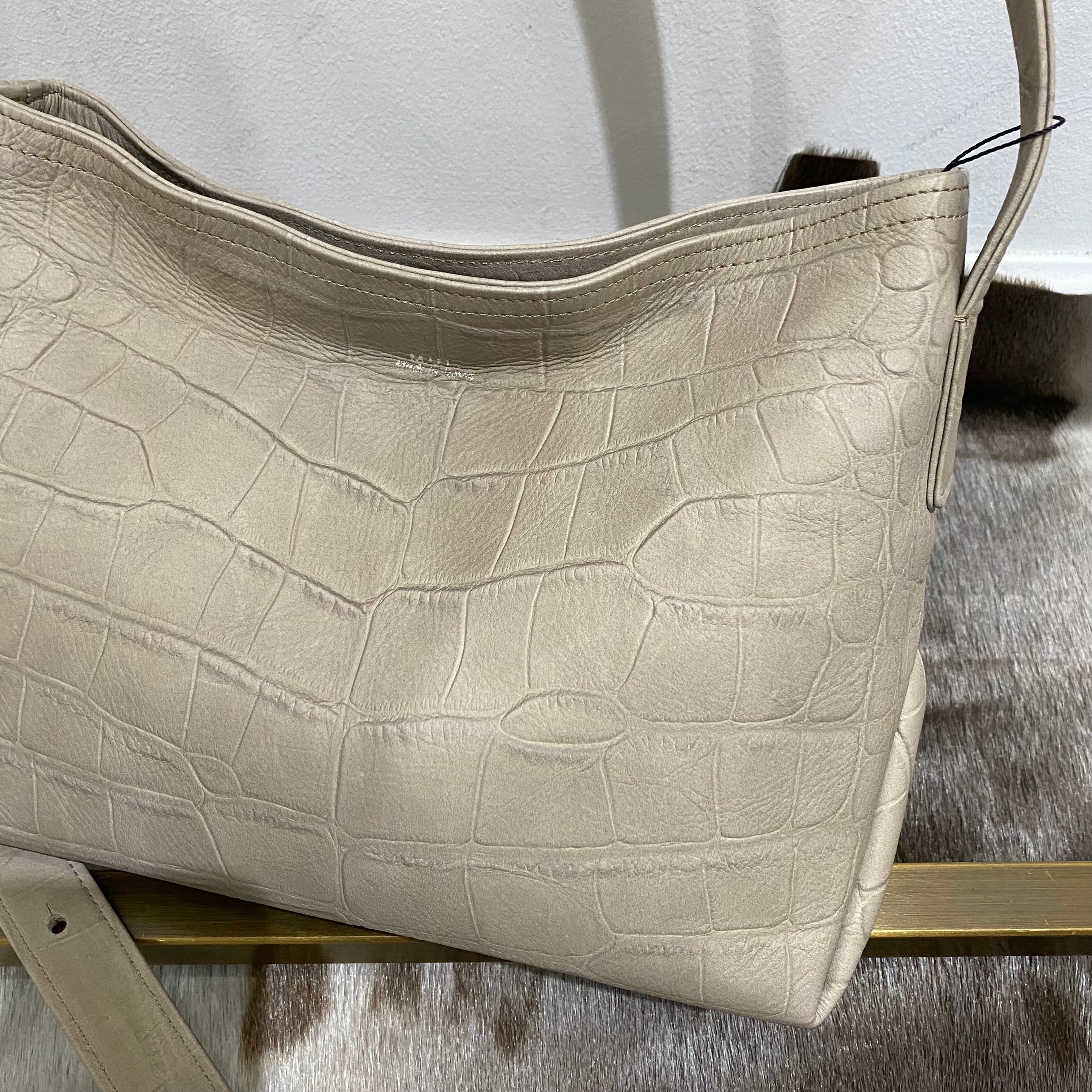 ⚠️予約【M.U.L.】テールショルダー -グレージュ- ※R7. 6月末納品予定