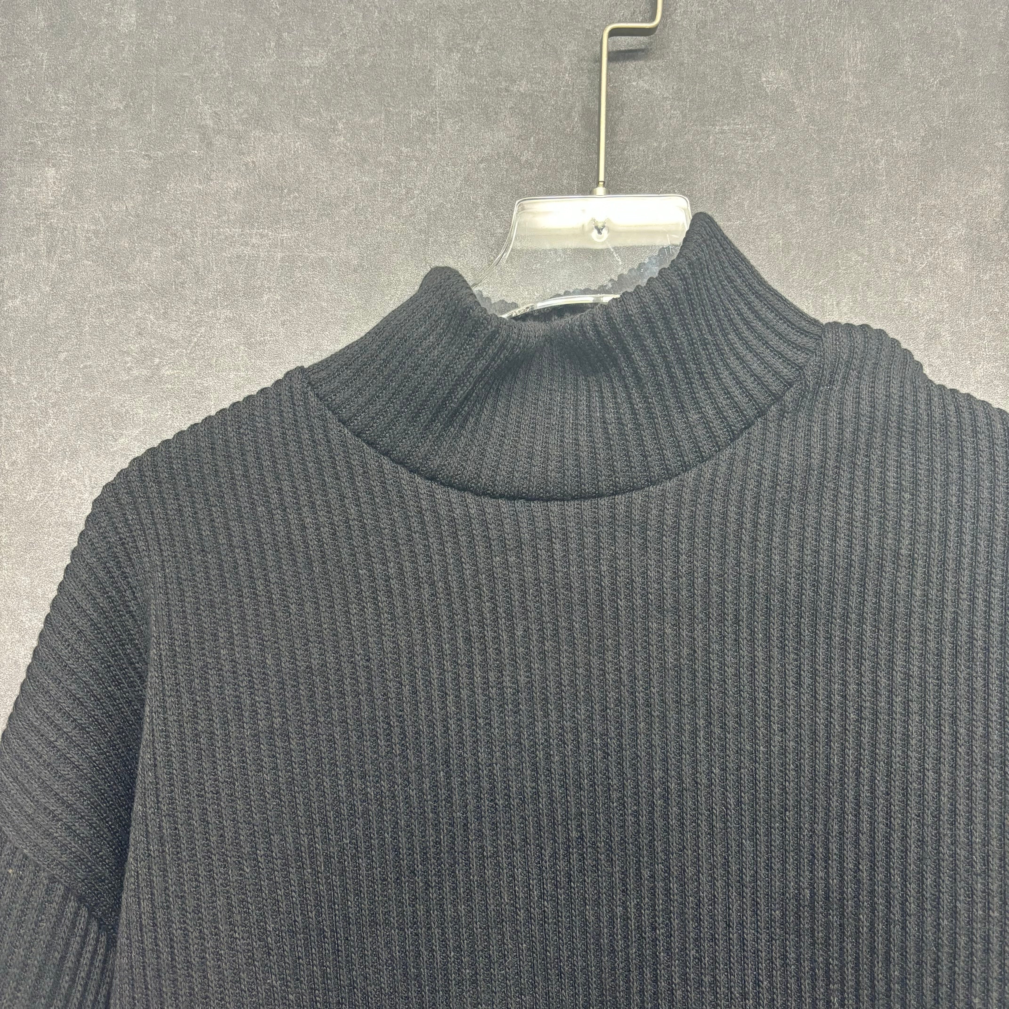 【予約】ニットトップス ブラック ※11月下旬~12月上旬頃より順次配送予定