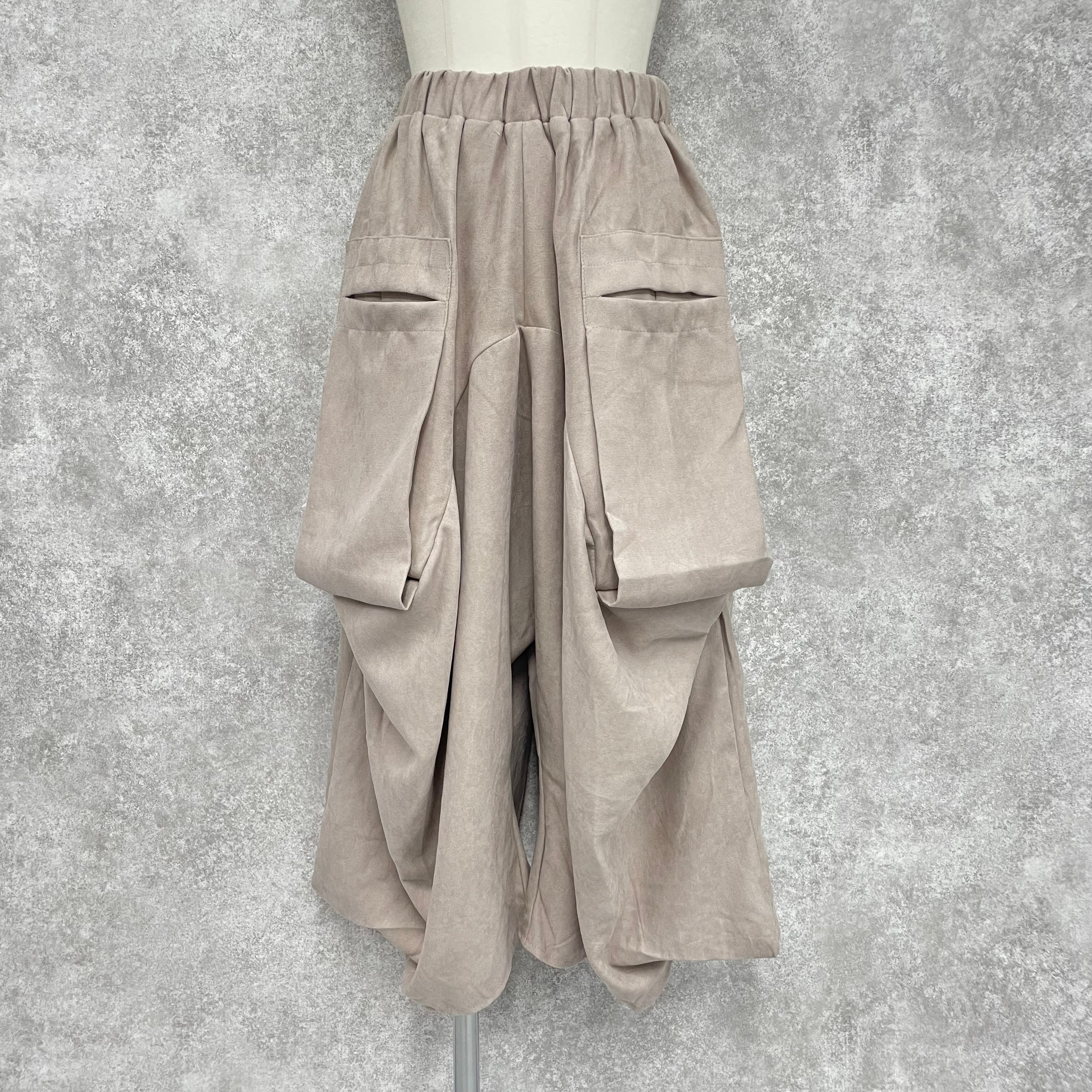 スウェード風サルエルパンツ ベージュ ※8/20-26頃より順次発送